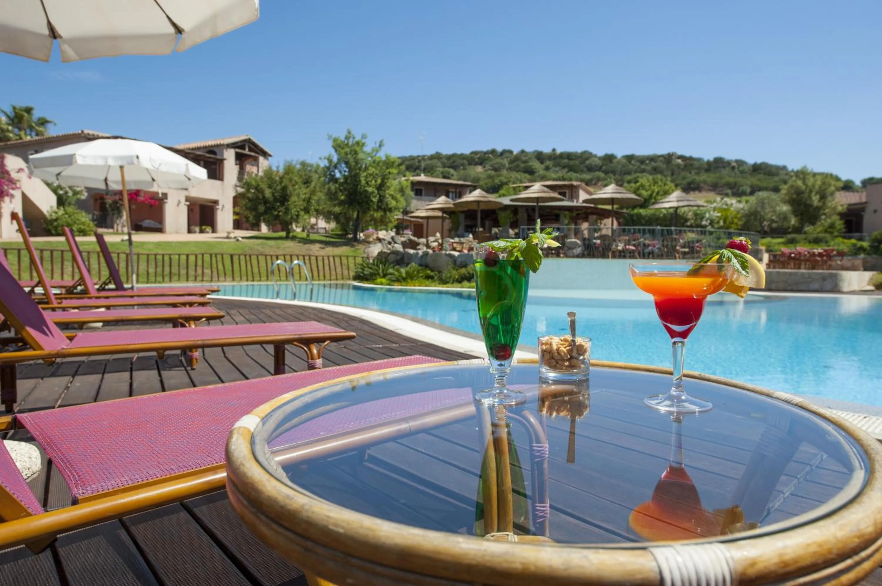 Lounge or bar in S'Incantu Resort