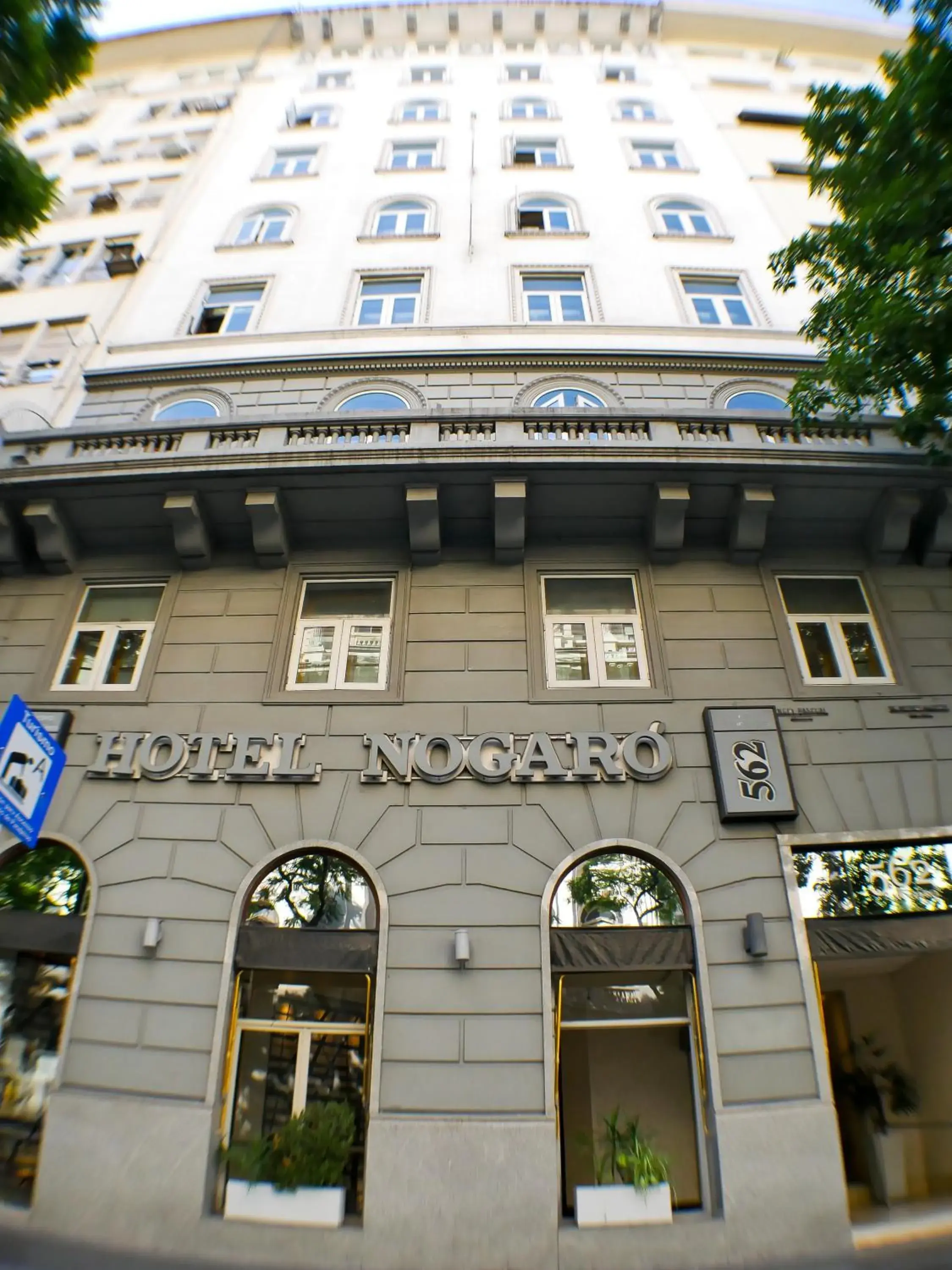 Facade/entrance in 562 Nogaro Facade/entrance in 562 Nogaro