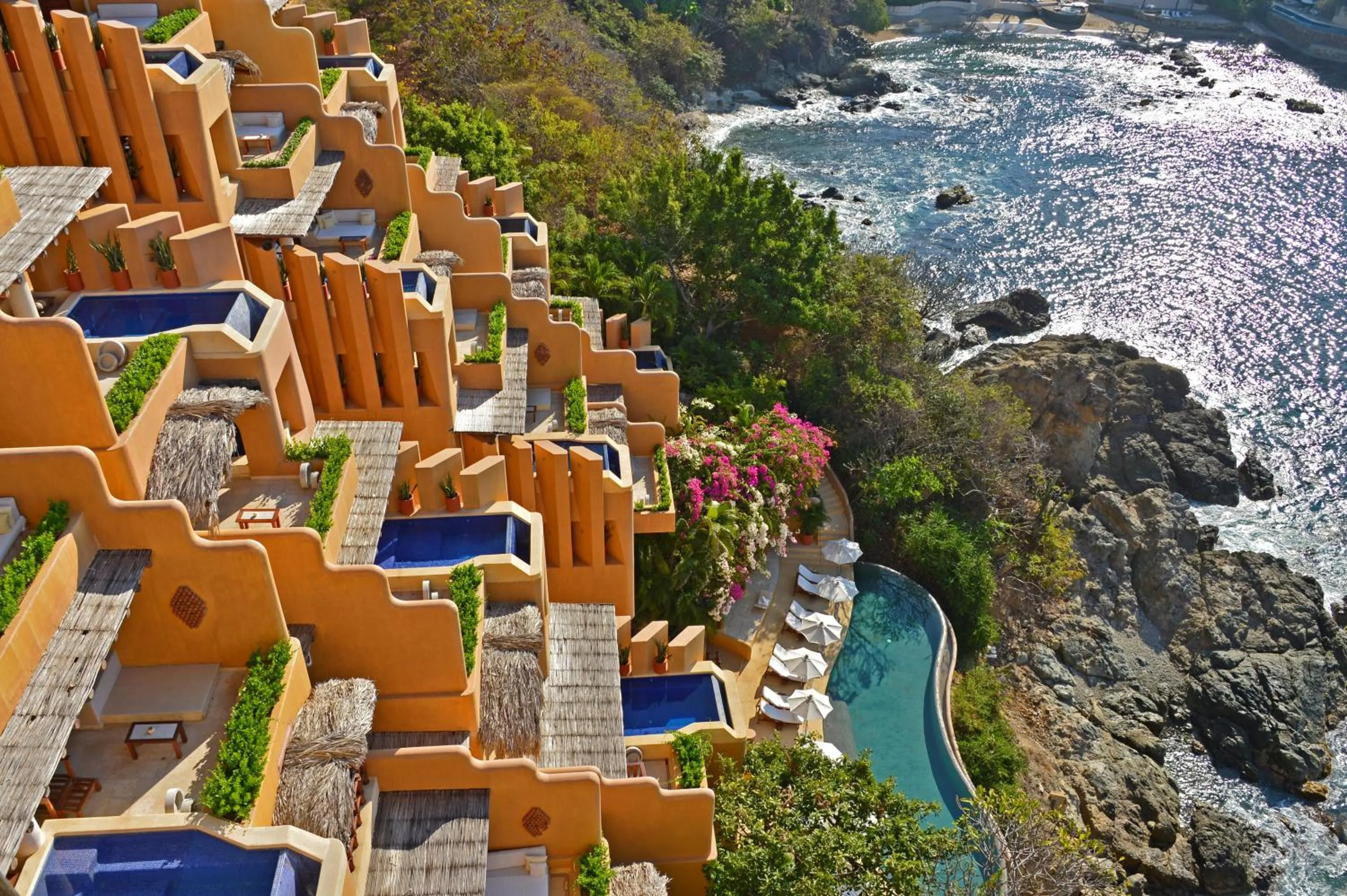 Property building in Cala de Mar Resort & Spa Ixtapa