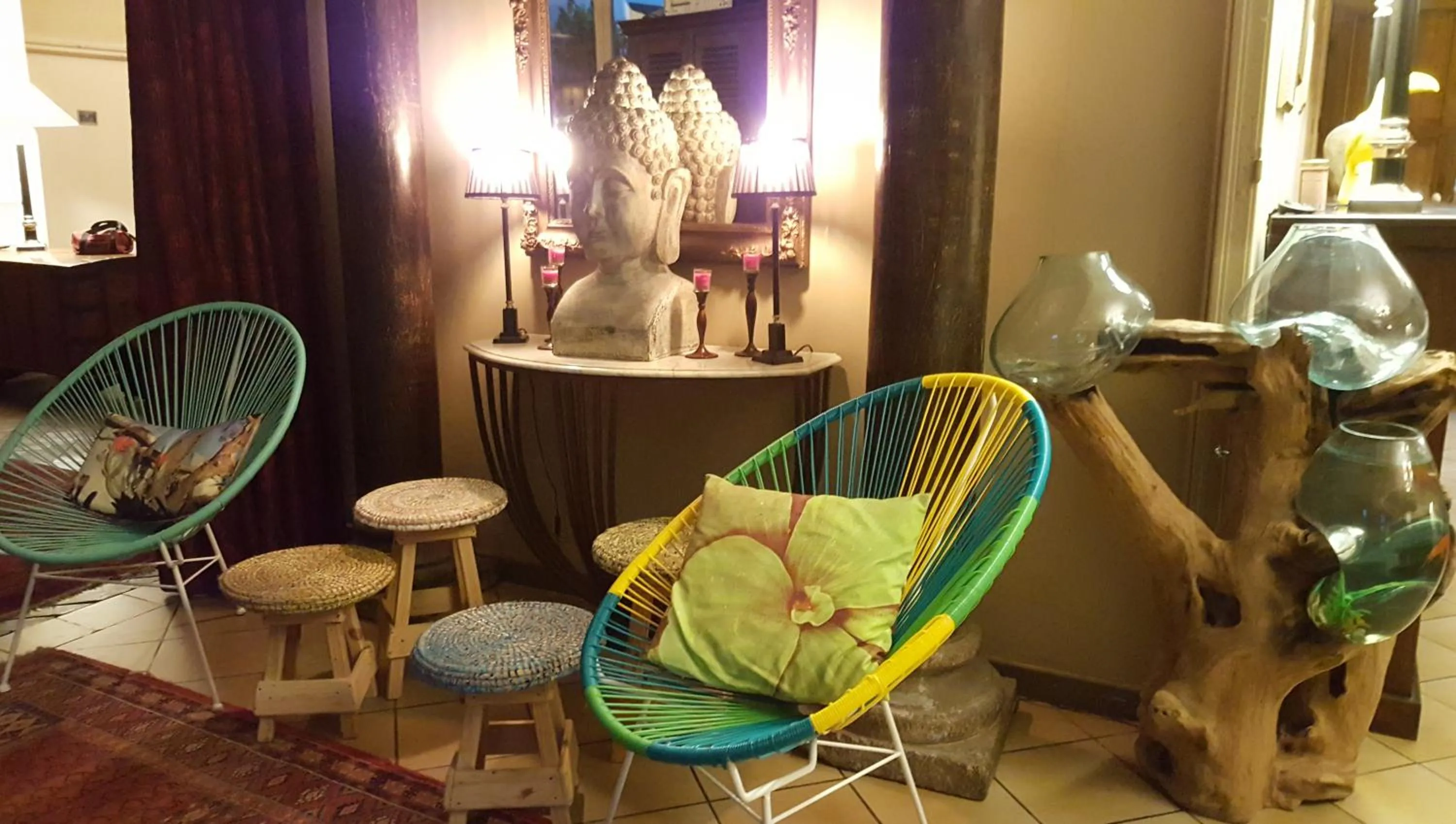 Living room in LOGIS HÔTEL-RESTAURANT - Le Moulin d'Artres