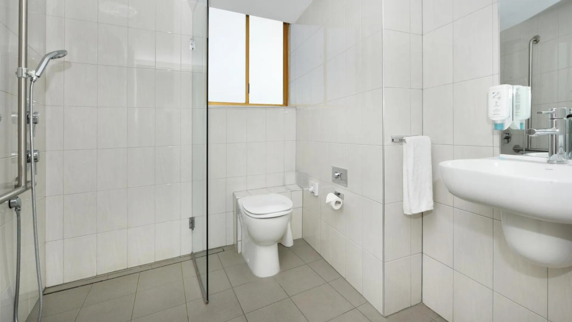 Bathroom in Atlantic Tower Motor Inn