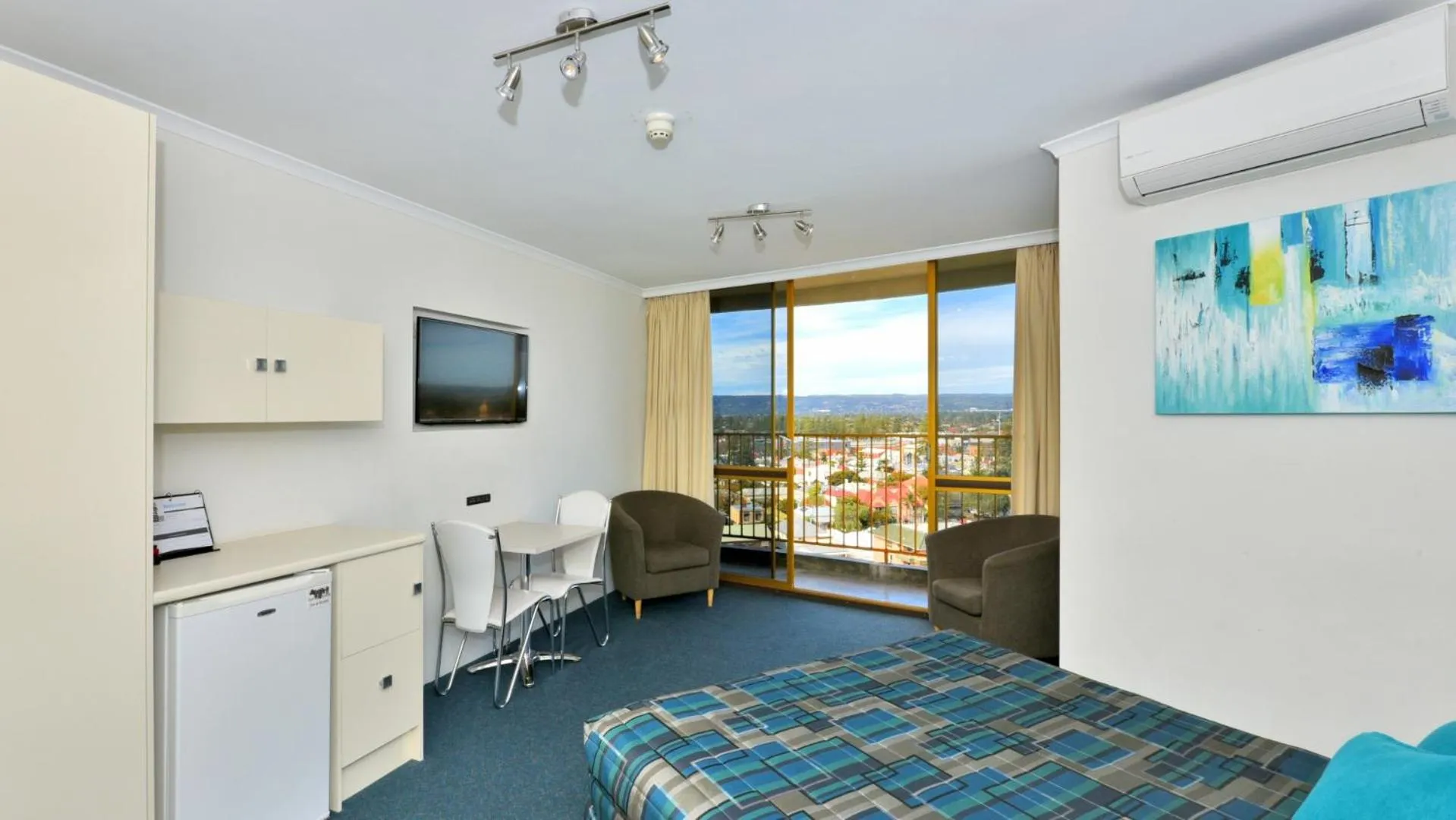 Atlantic Tower Motor Inn