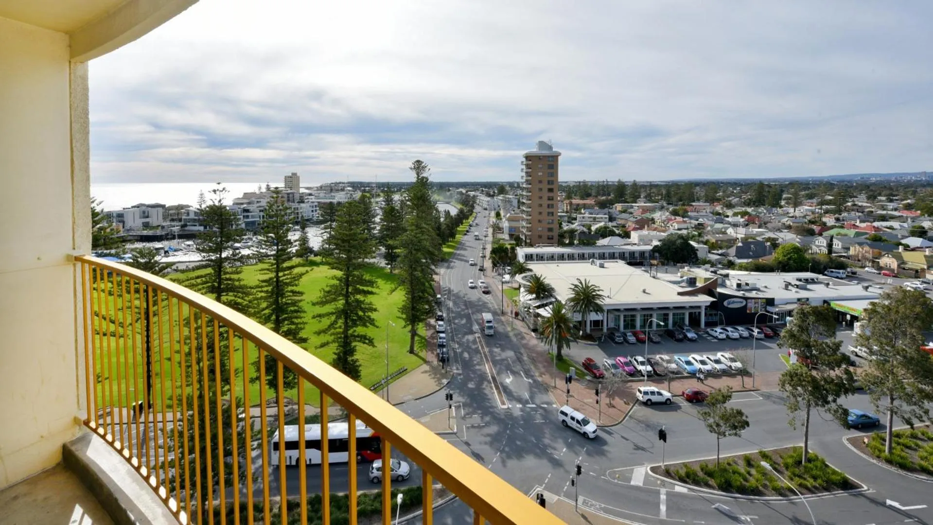 Balcony/Terrace in Atlantic Tower Motor Inn
