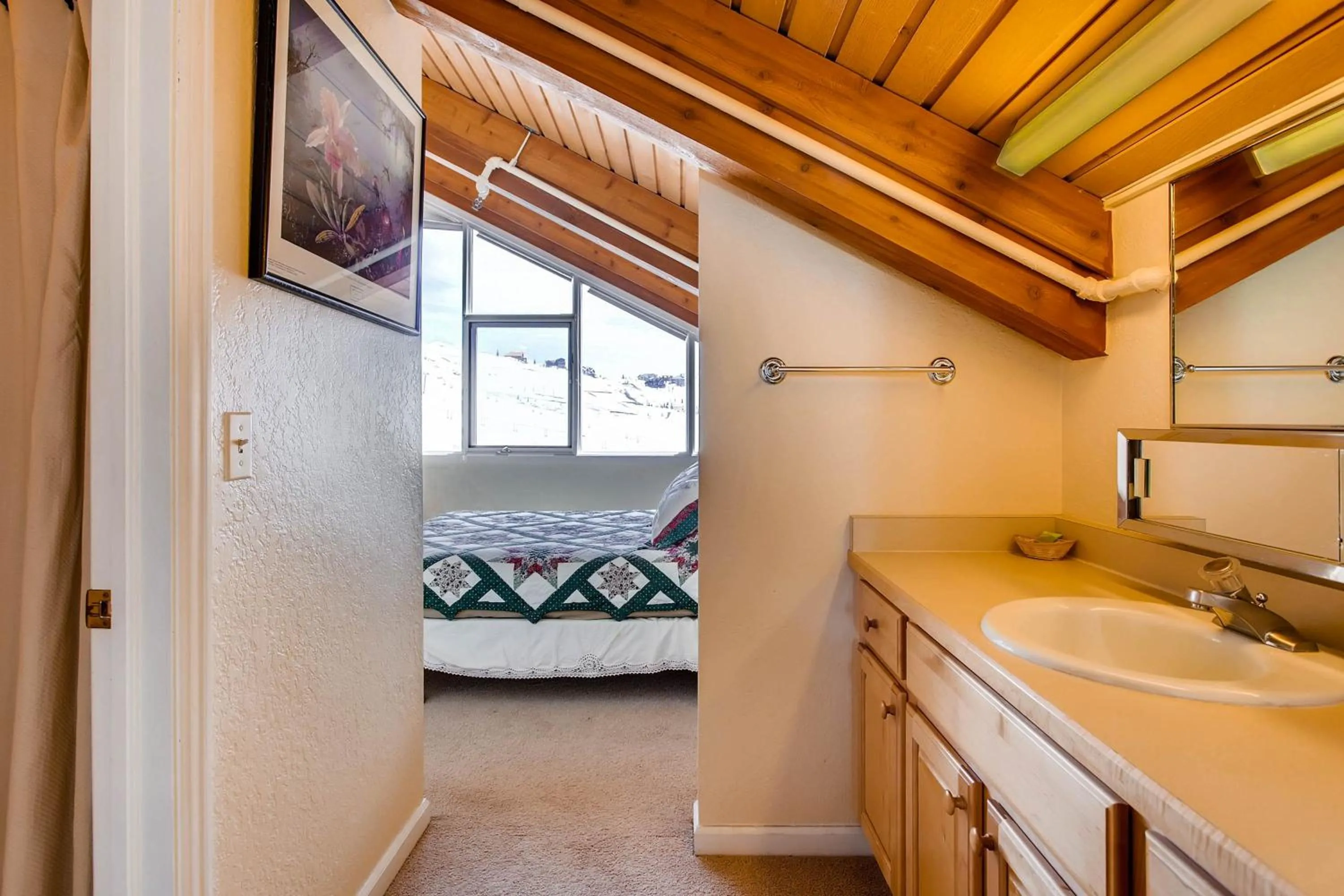 Bed in Axtel 1 Br Loft AX410