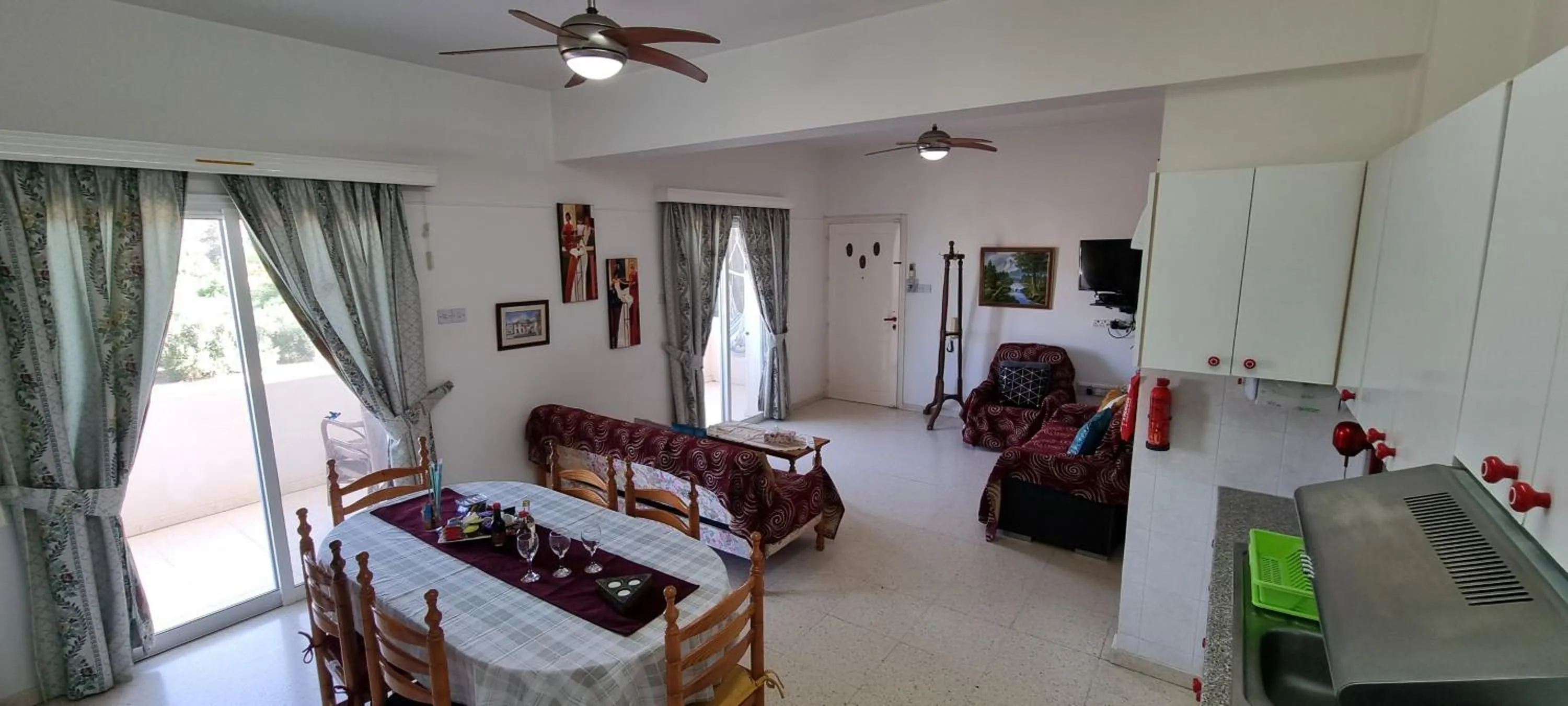Seating area in Astrofegia Apartments Near The Sea