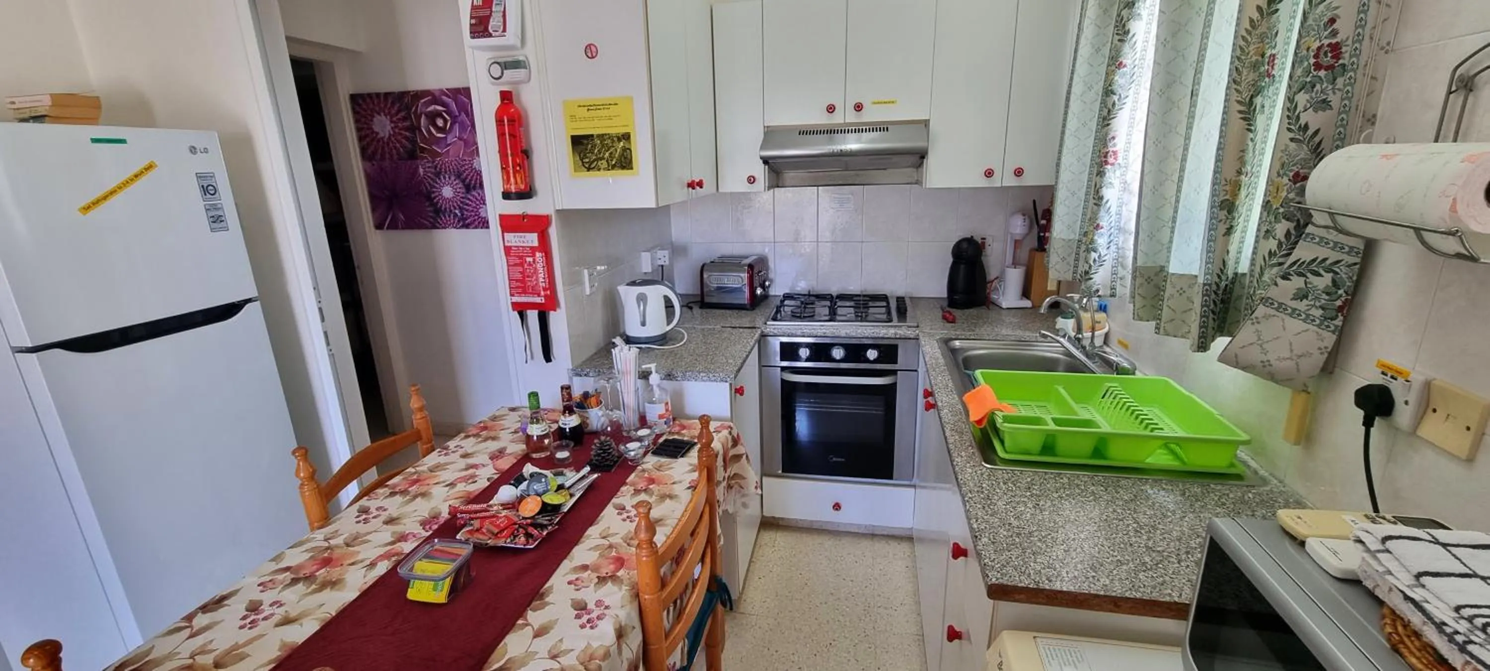 Coffee/tea facilities in Astrofegia Apartments Near The Sea