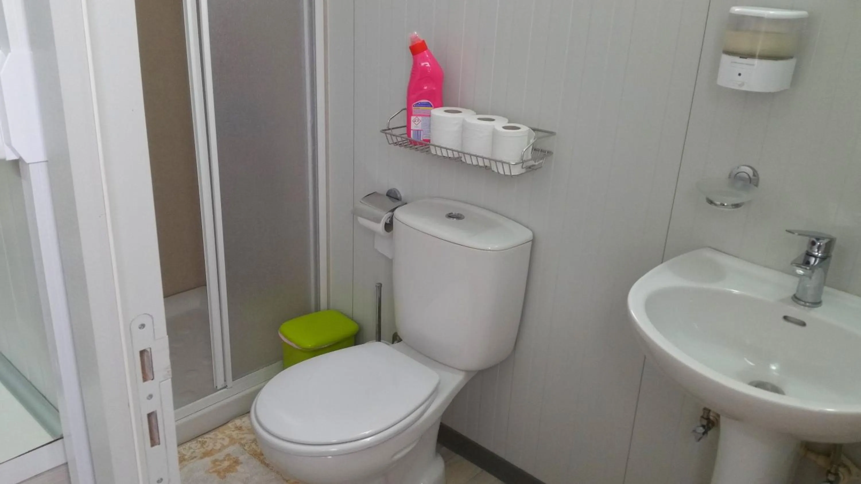 Shower in Astrofegia Apartments Near The Sea