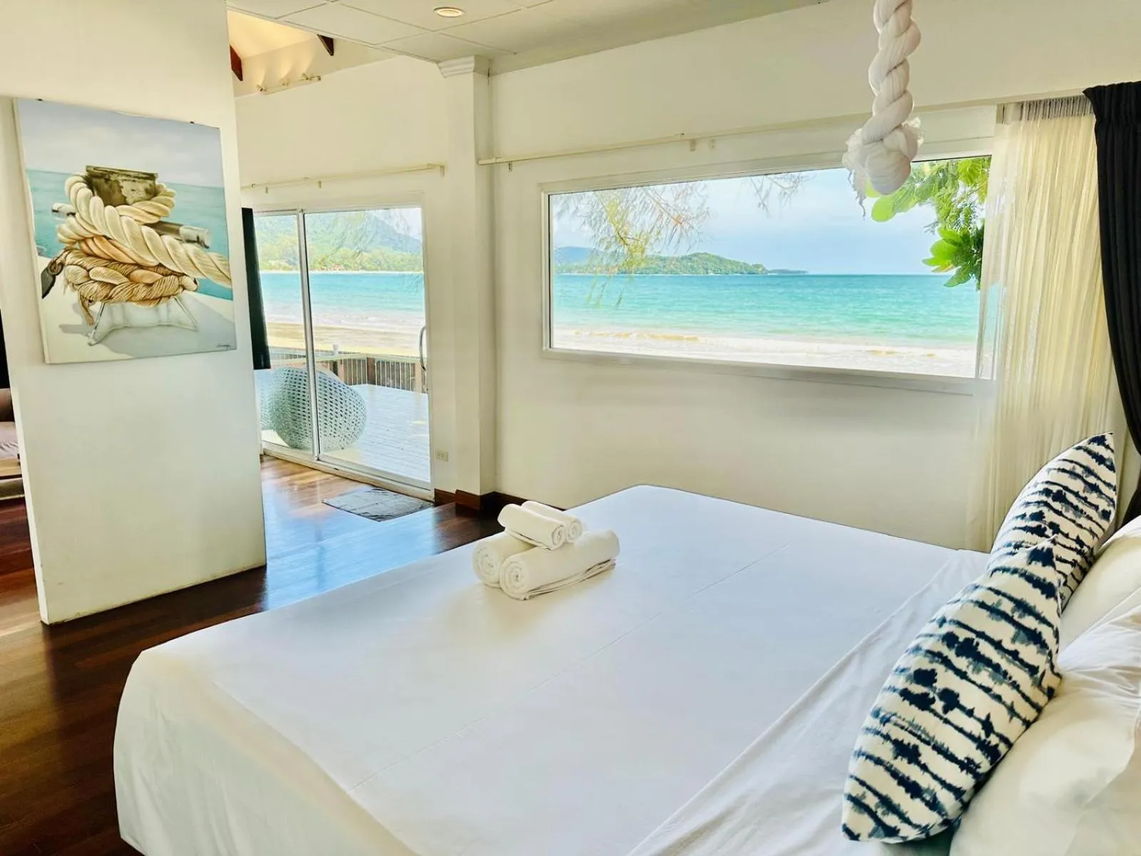 Sea view, Bed in Twin Bay Resort Koh Lanta