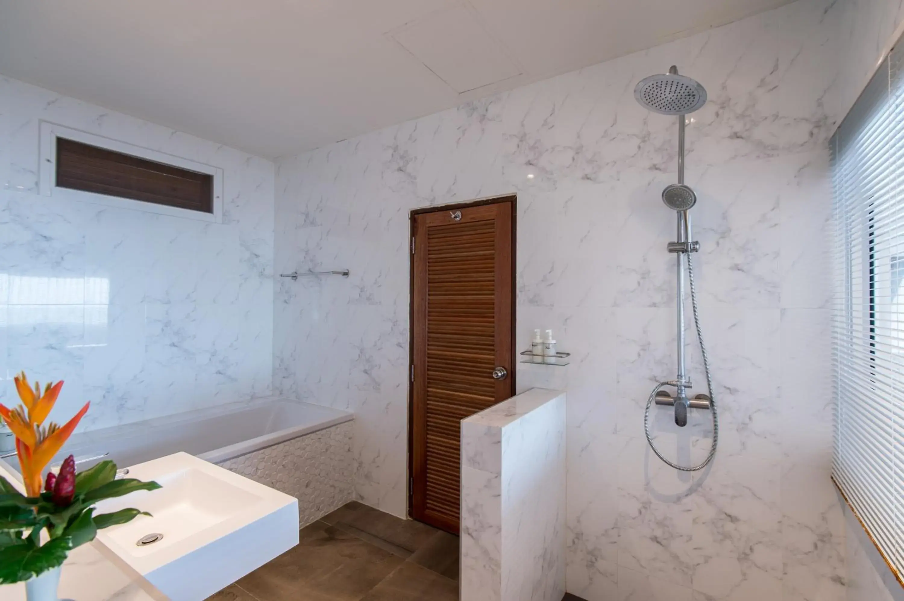 Property building in Twin Bay Resort Koh Lanta Property building in Twin Bay Resort Koh Lanta