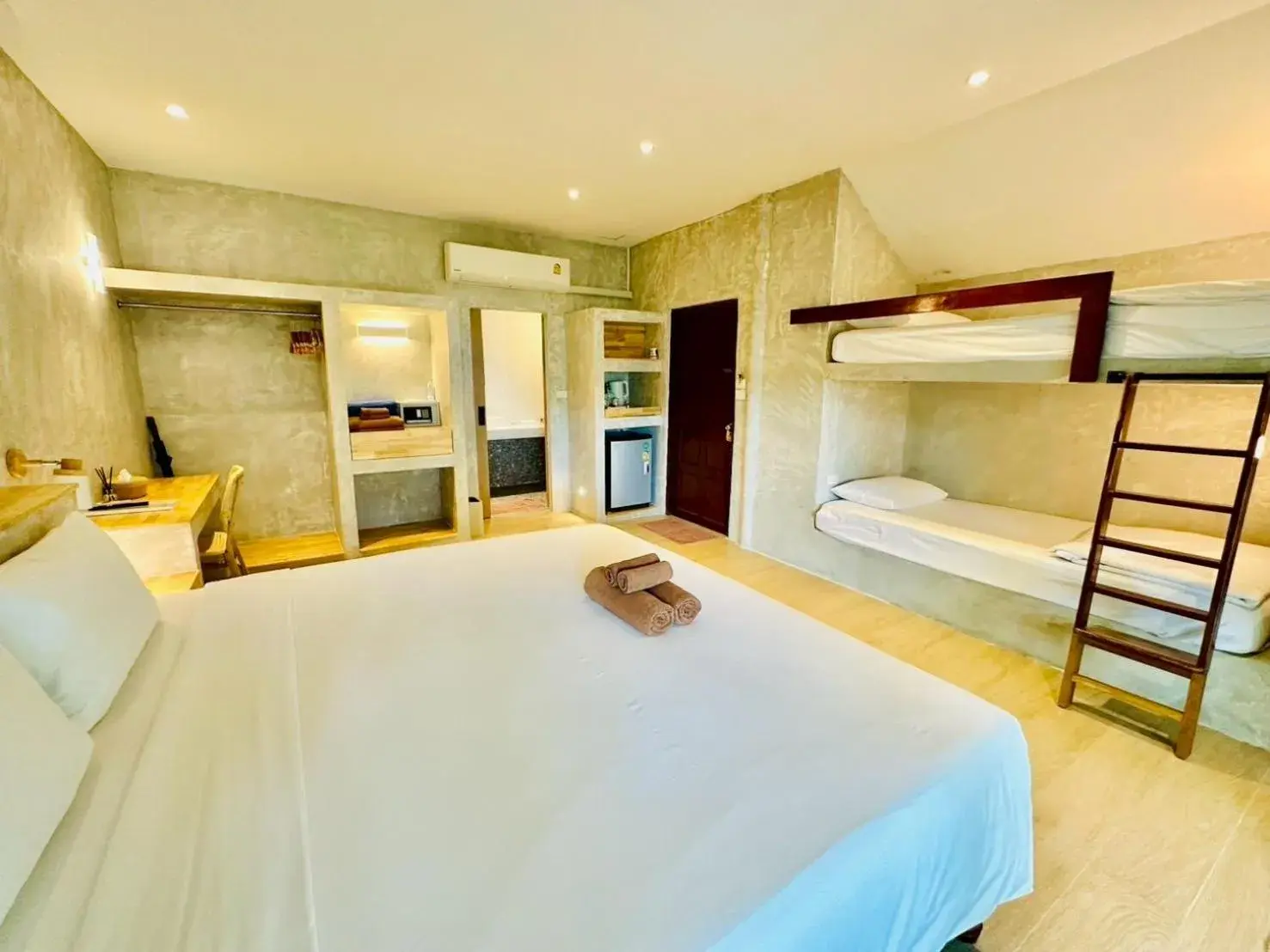 Bed in Twin Bay Resort Koh Lanta Bed in Twin Bay Resort Koh Lanta