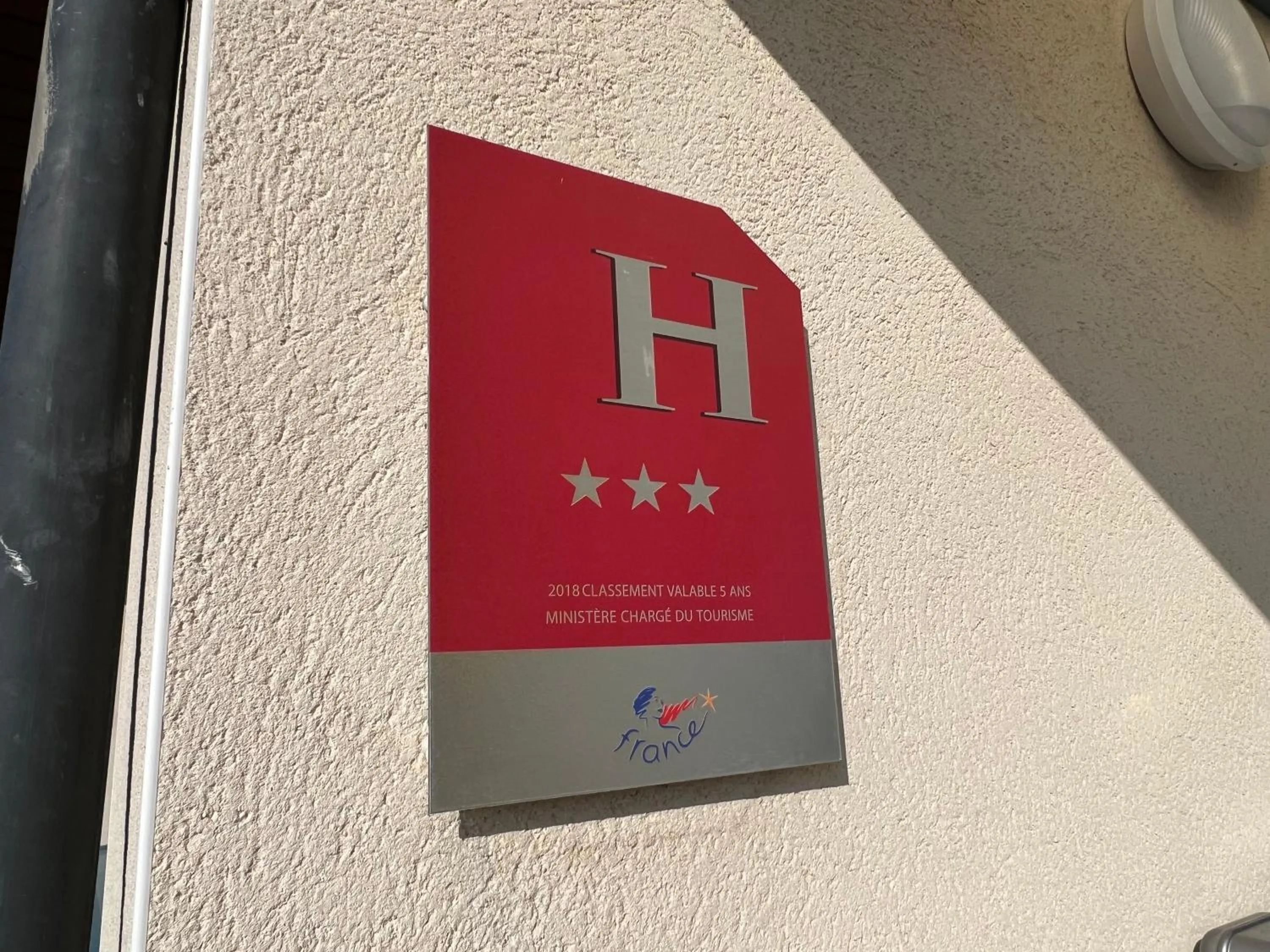 Logo/Certificate/Sign in Hôtel Le Laury's