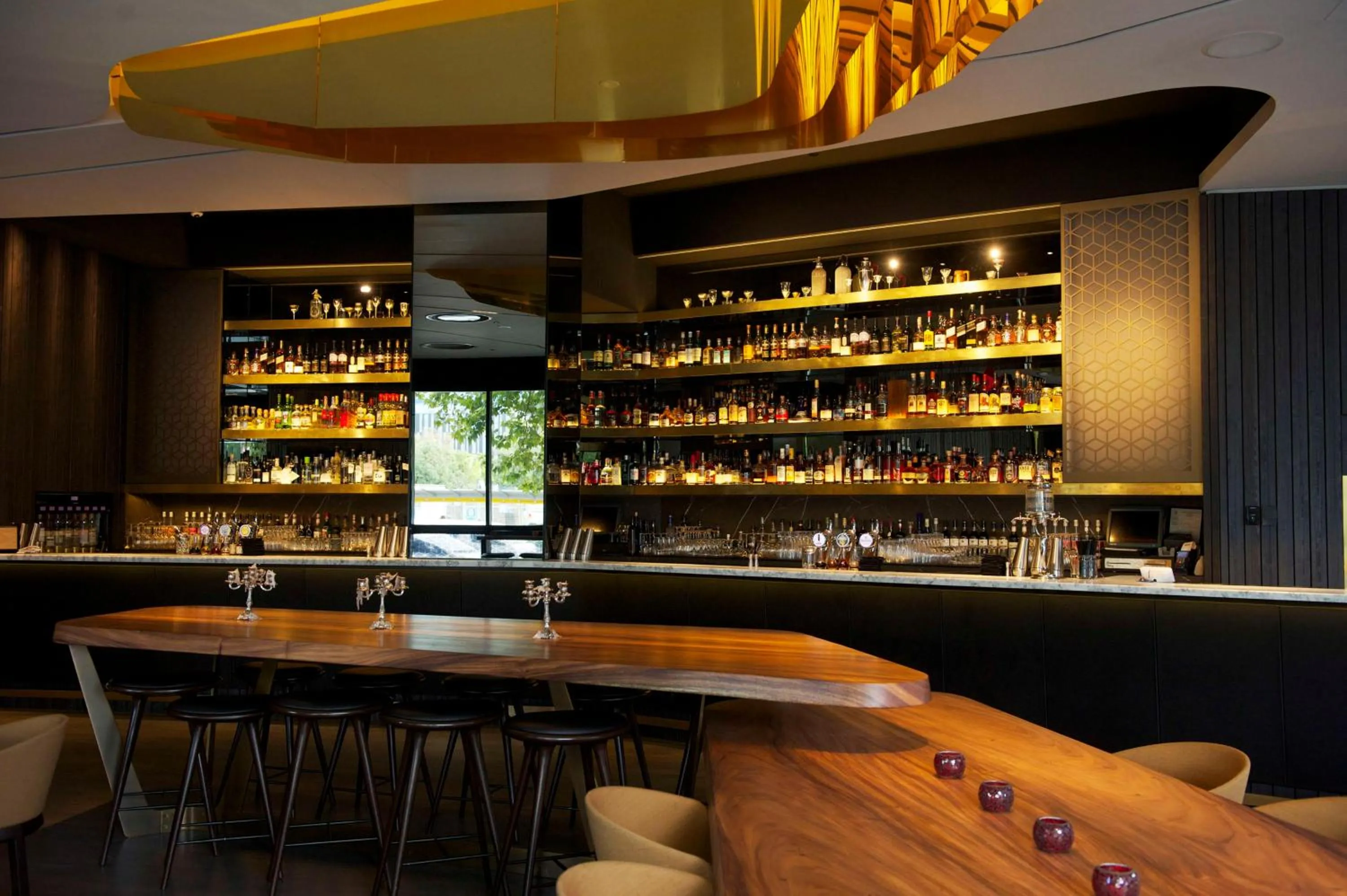 Lounge or bar in Hilton Adelaide