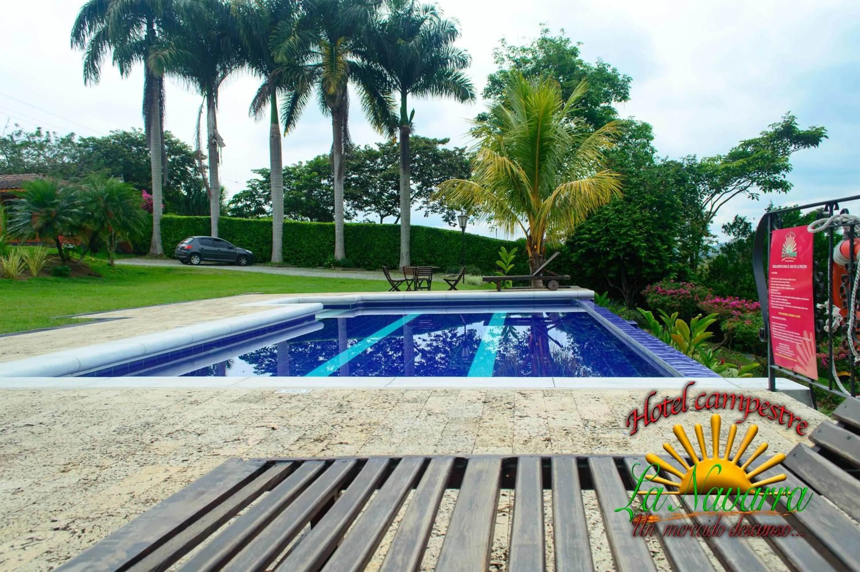 Swimming pool in Hotel Campestre la Navarra
