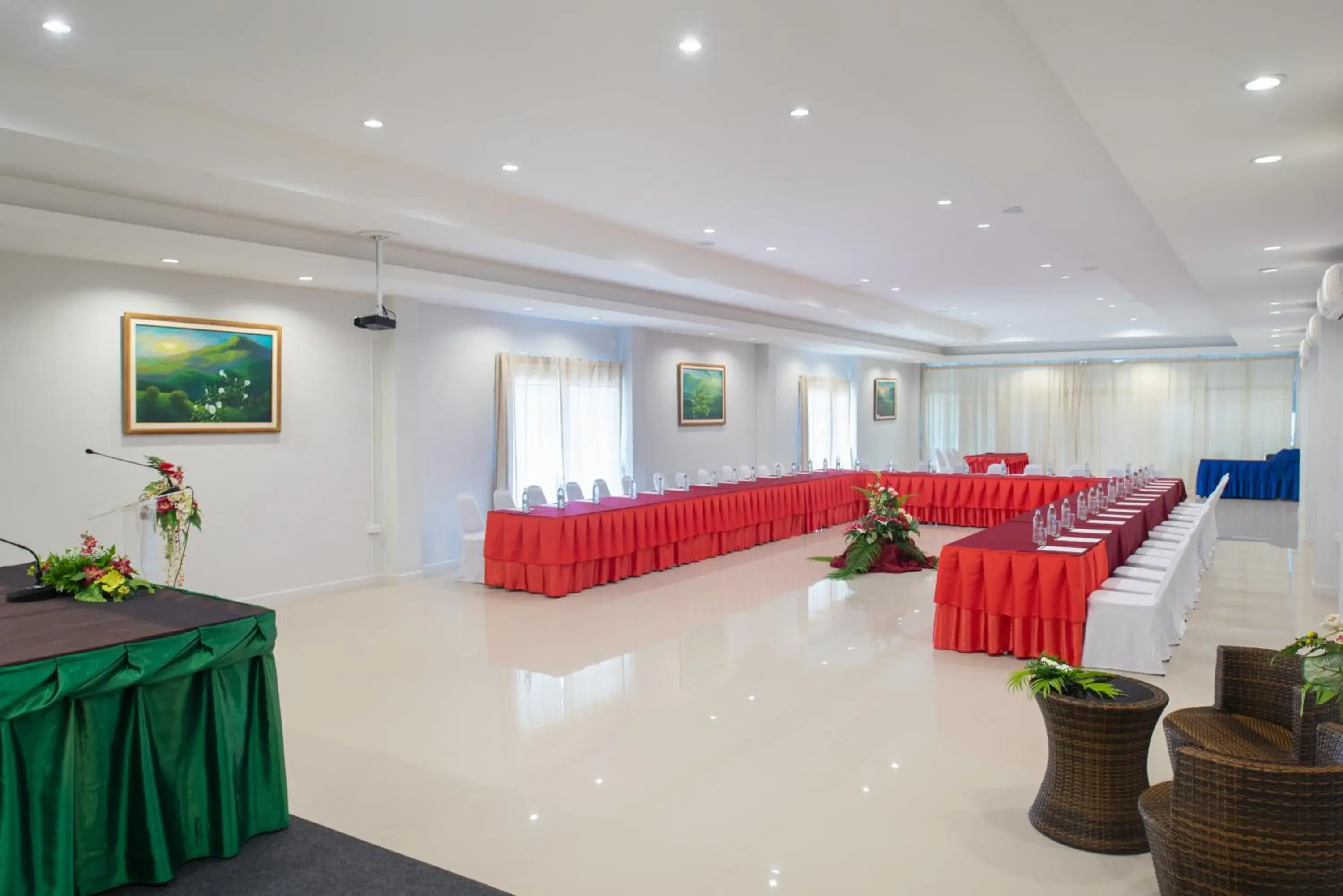 Banquet/Function facilities, Banquet Facilities in Royal Lanta Resort & Spa