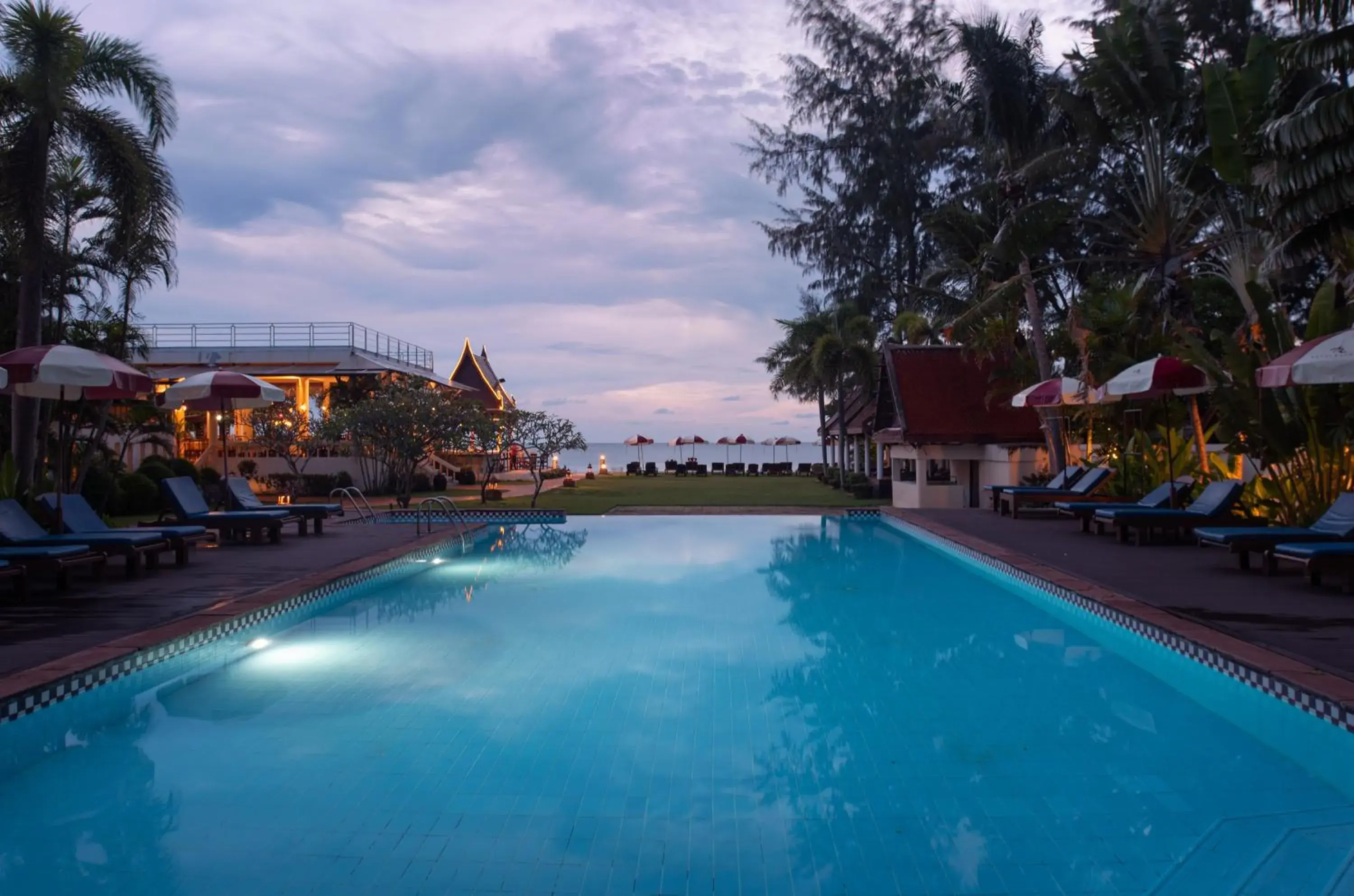 Swimming Pool in Royal Lanta Resort & Spa