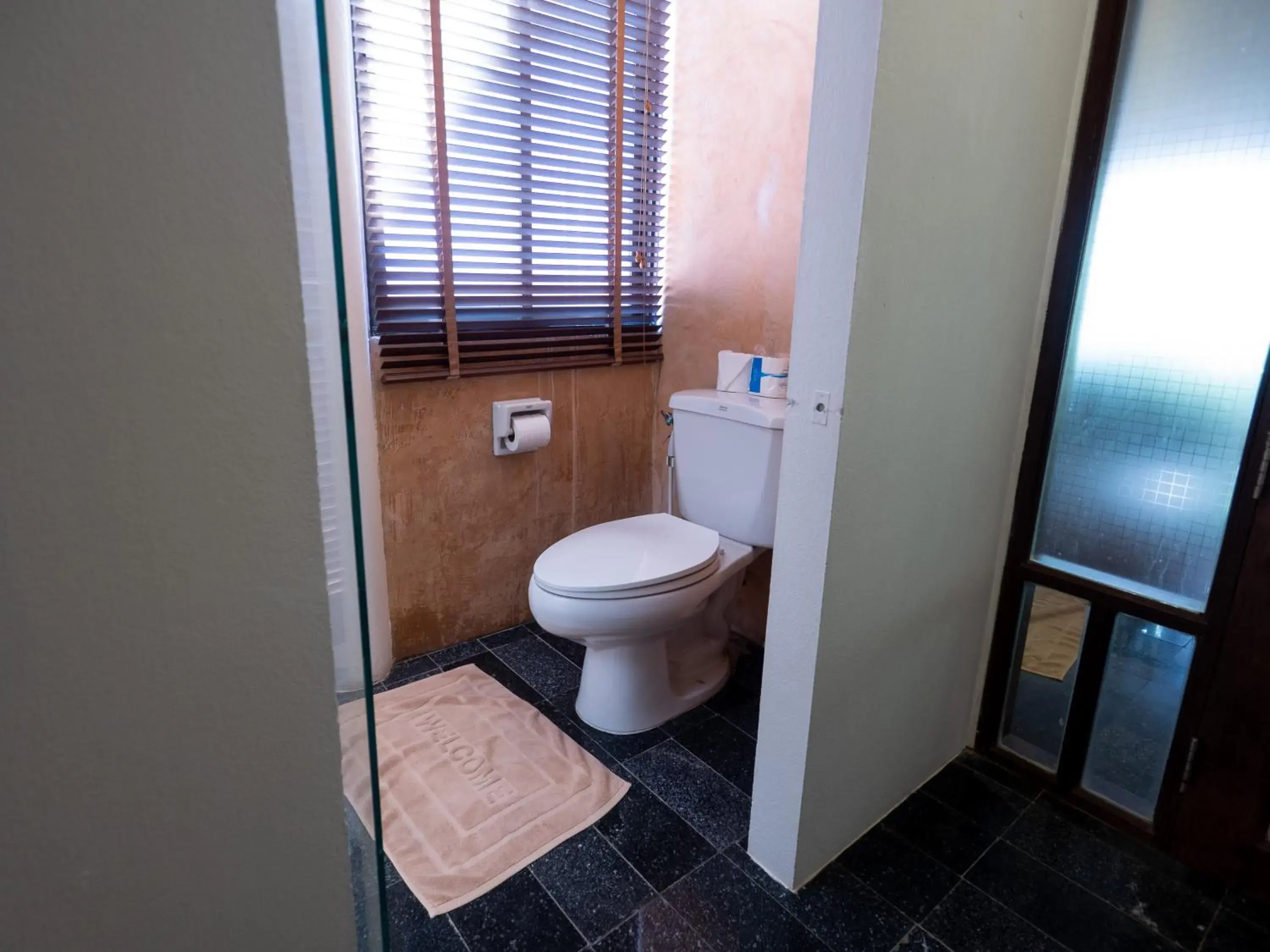 Bathroom in Royal Lanta Resort & Spa