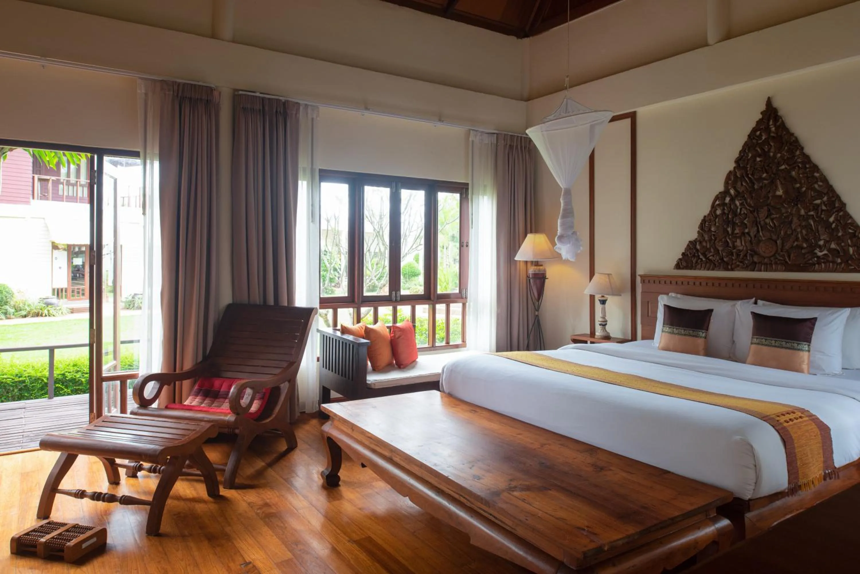 Photo of the whole room, Bed in Royal Lanta Resort & Spa