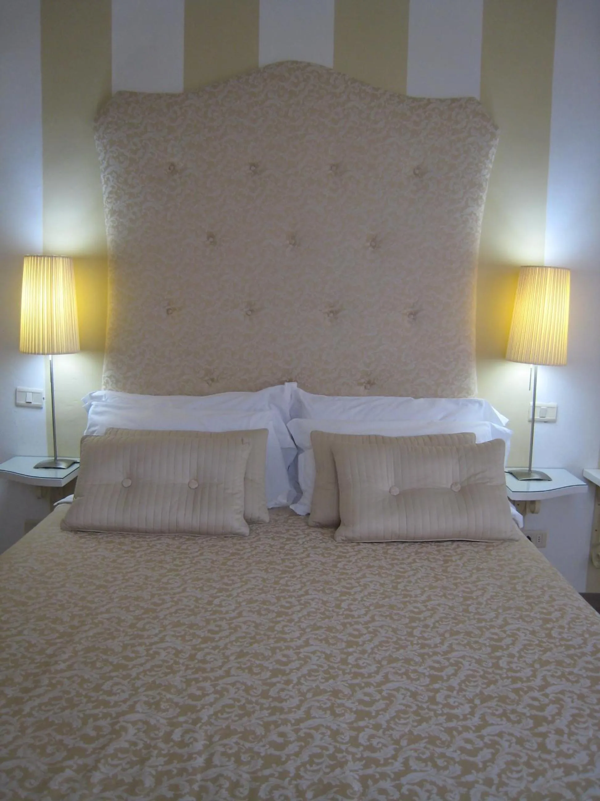 Bedroom, Bed in Fontelunga Hotel & Villas