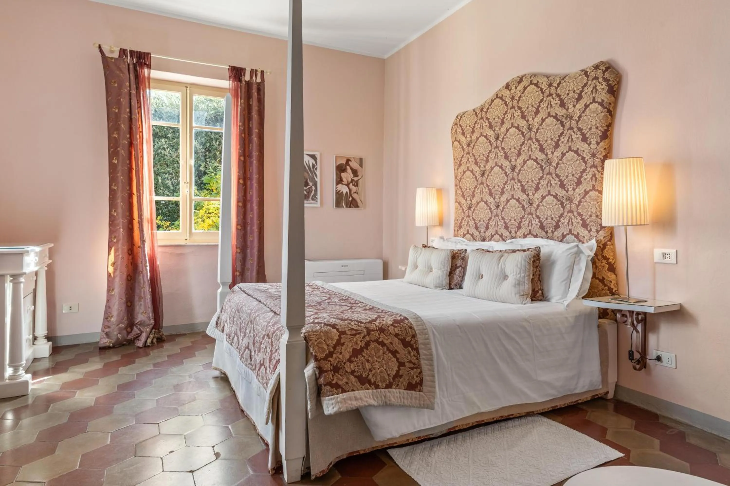 Bedroom, Bed in Fontelunga Hotel & Villas