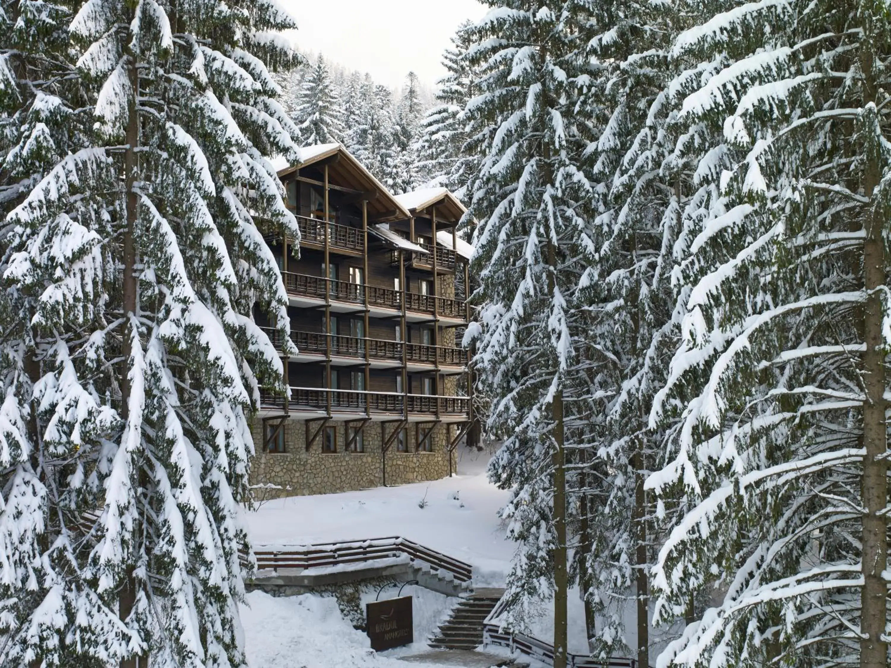 Property building in Ana Hotels Bradul Poiana Brasov Property building in Ana Hotels Bradul Poiana Brasov