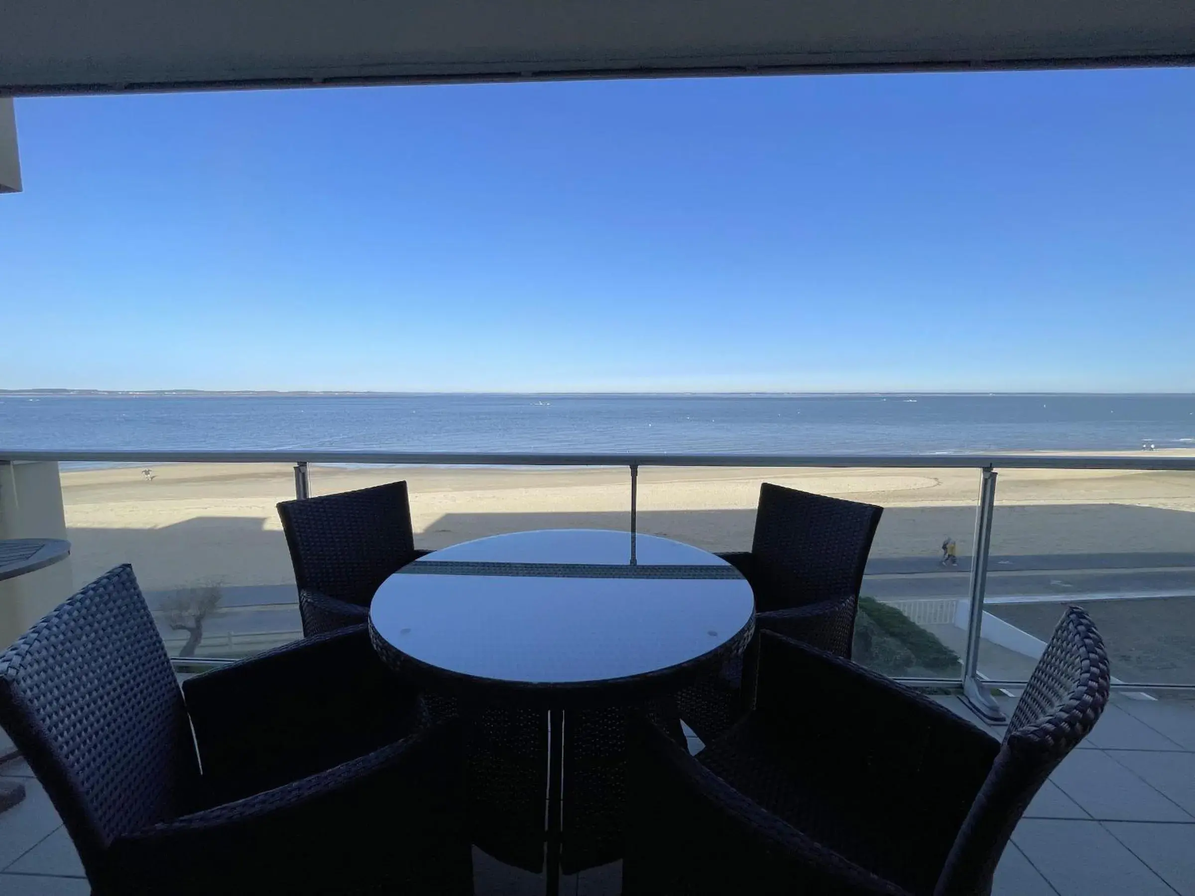 Appartement T2 proche centre avec terrasse et parking sous-terrain - FR-1-474-11 Appartement T2 proche centre avec terrasse et parking sous-terrain - FR-1-474-11