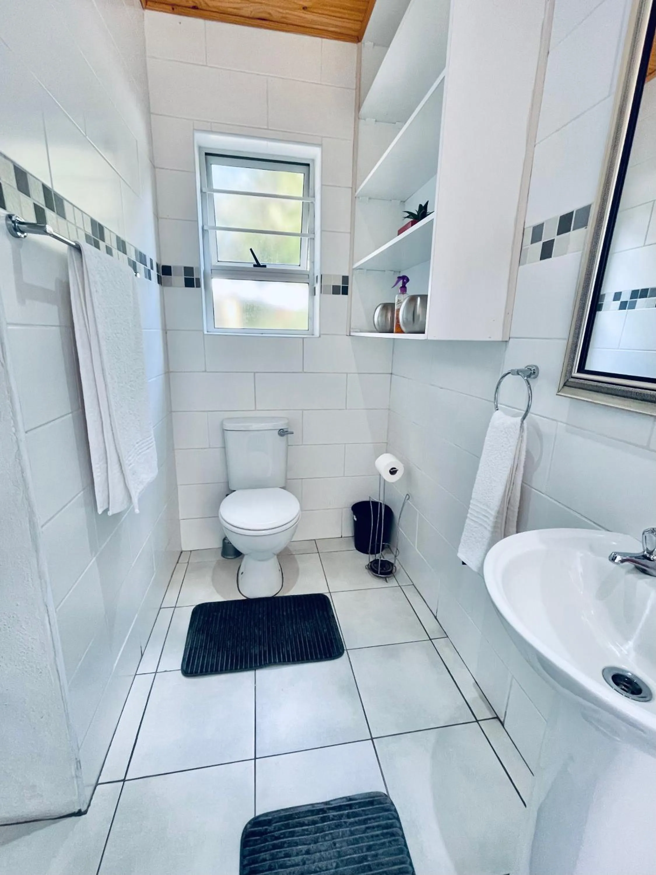 Bathroom in Madeira Bed