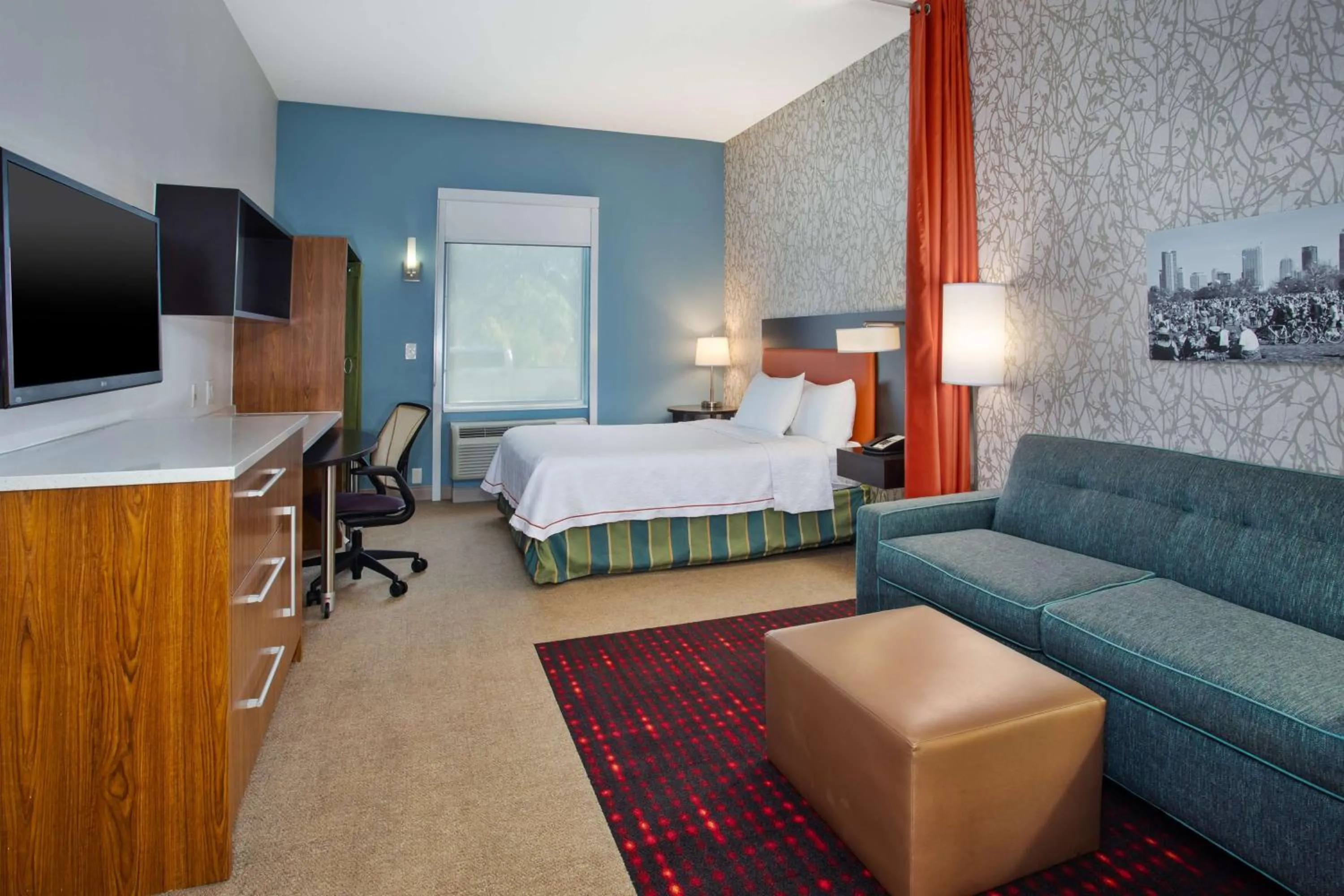 Living room, Bed in Home2 Suites by Hilton Austin/Cedar Park