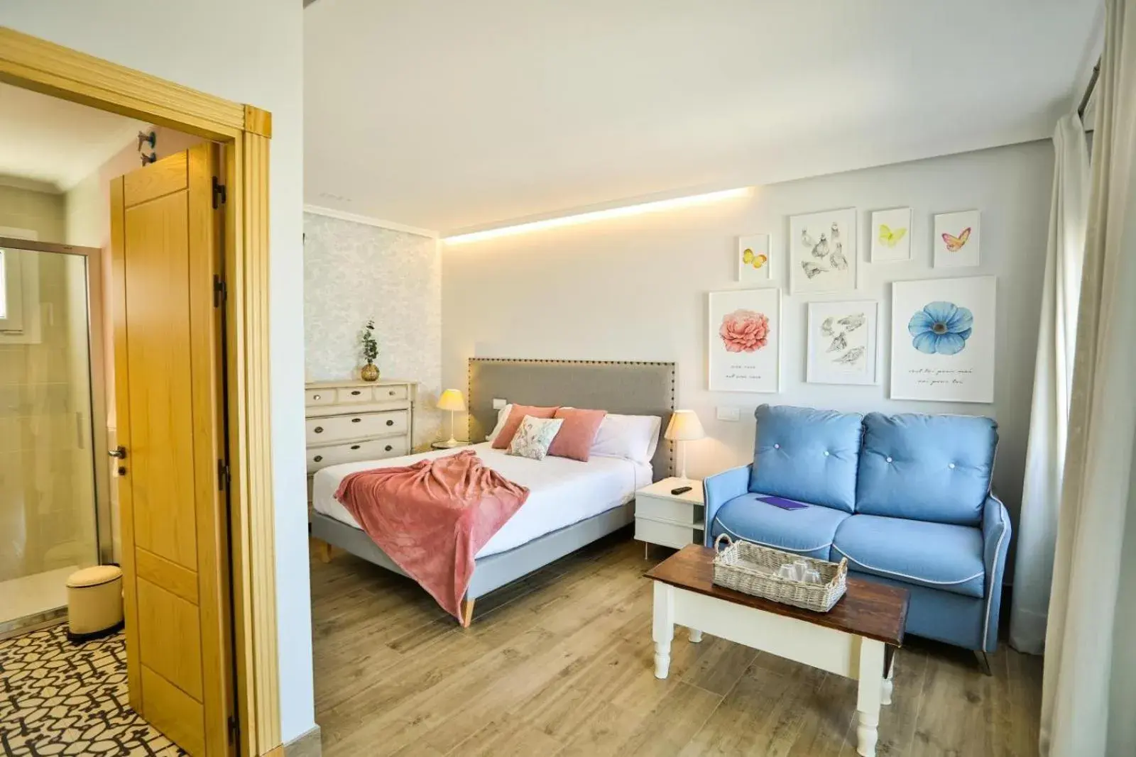 Triple Room with Terrace in El Patio de los Jazmines Boutique-House Triple Room with Terrace in El Patio de los Jazmines Boutique-House