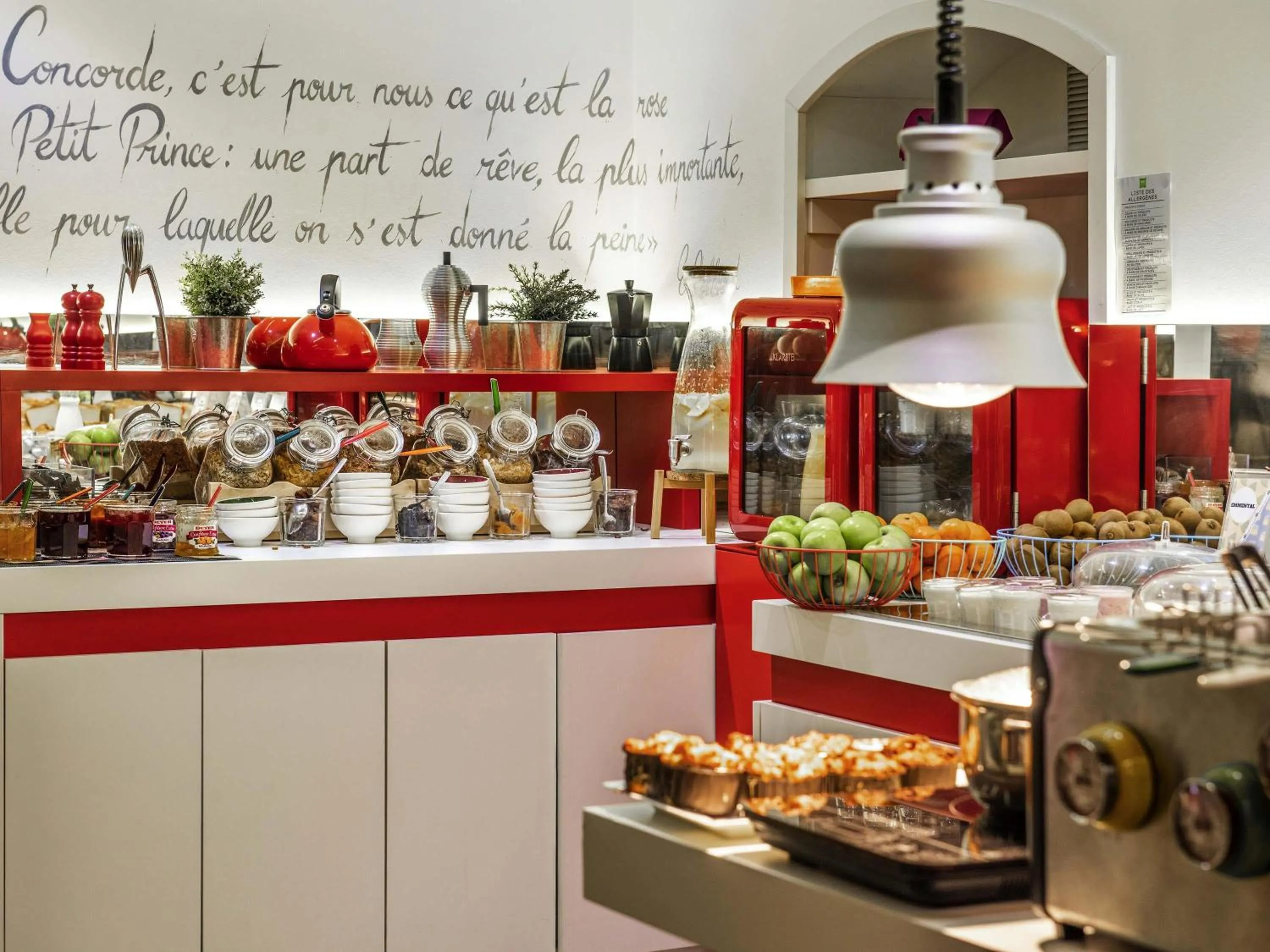 Breakfast in Ibis Styles Strasbourg Centre Gare