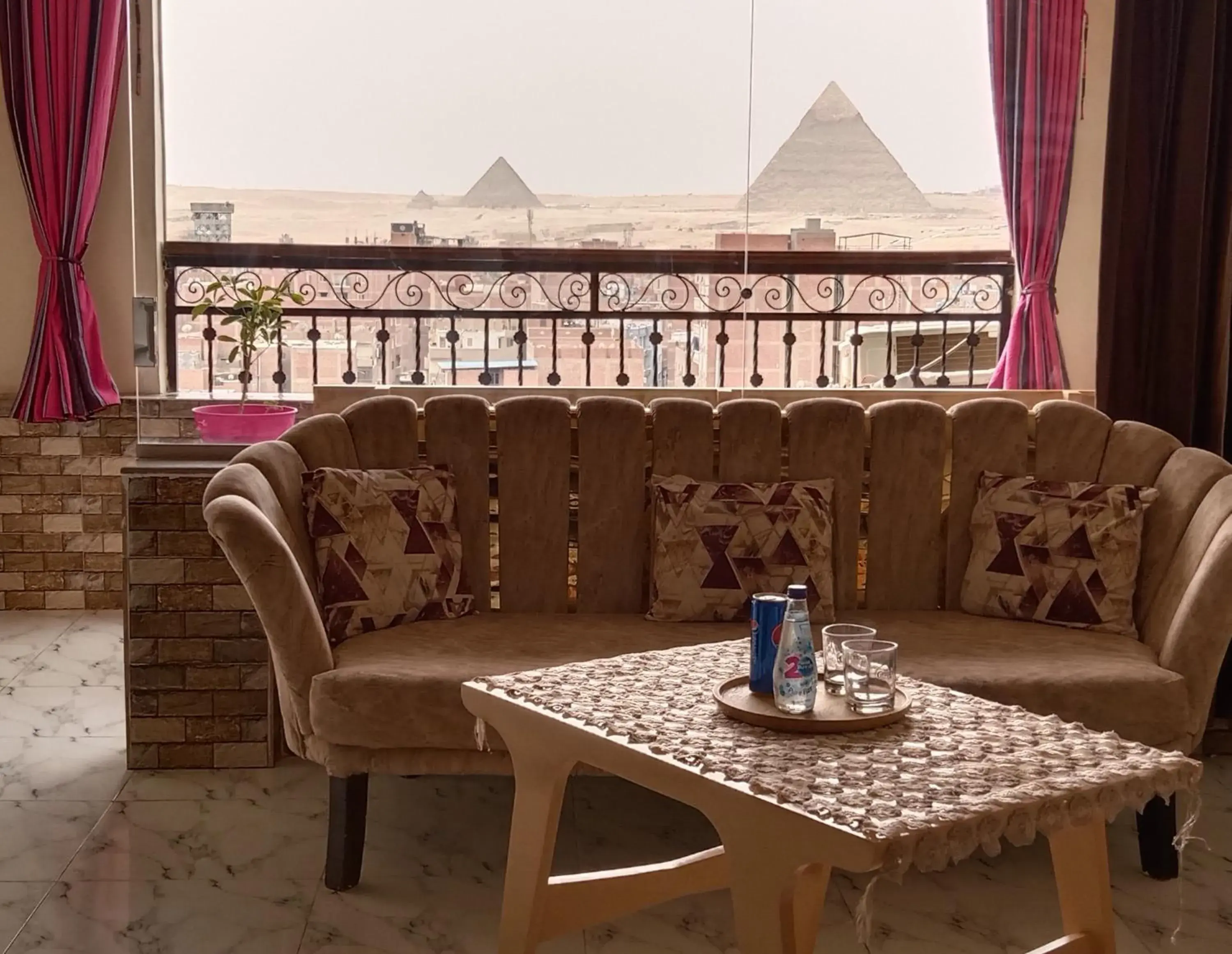 One-Bedroom Apartment with Balcony and Mountain View in Giza Pyramids View Guest House One-Bedroom Apartment with Balcony and Mountain View in Giza Pyramids View Guest House