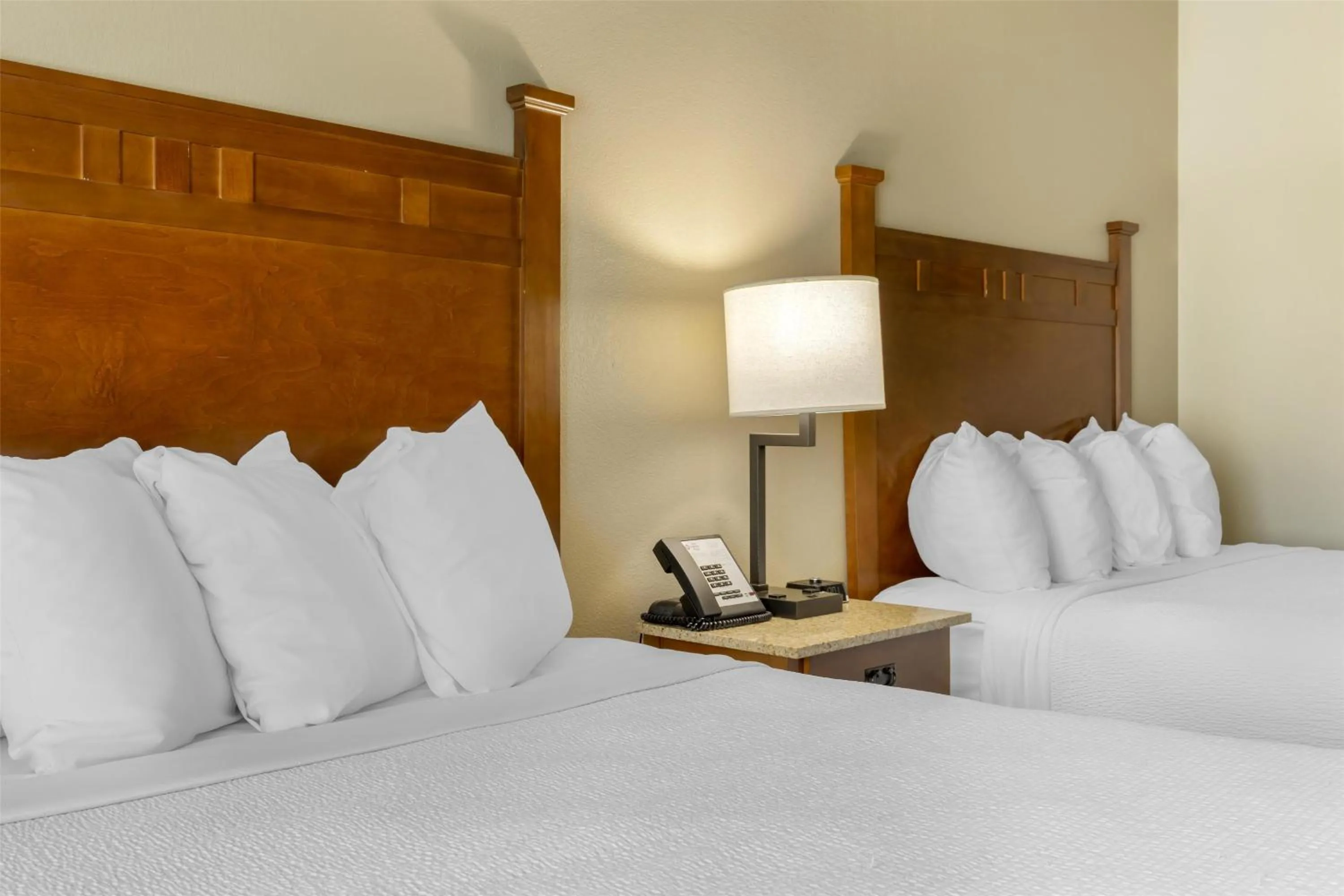 Bedroom, Bed in Best Western Plus Riverfront Hotel and Suites