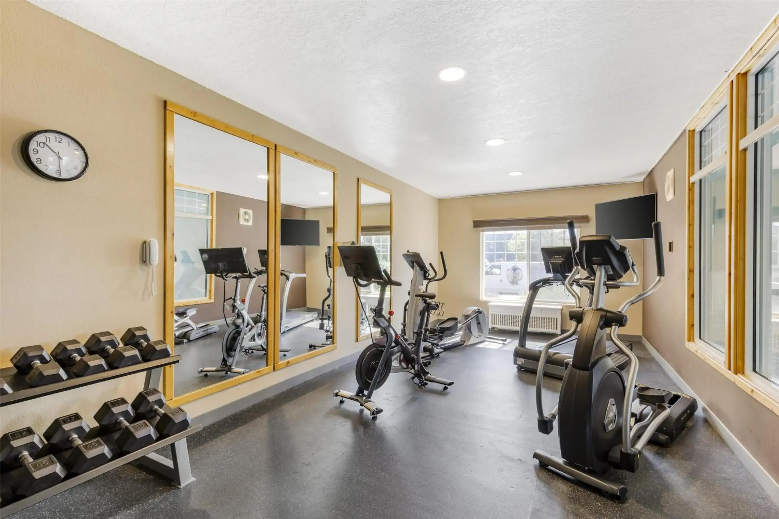 Fitness centre/facilities in Best Western Plus Riverfront Hotel and Suites Fitness centre/facilities in Best Western Plus Riverfront Hotel and Suites