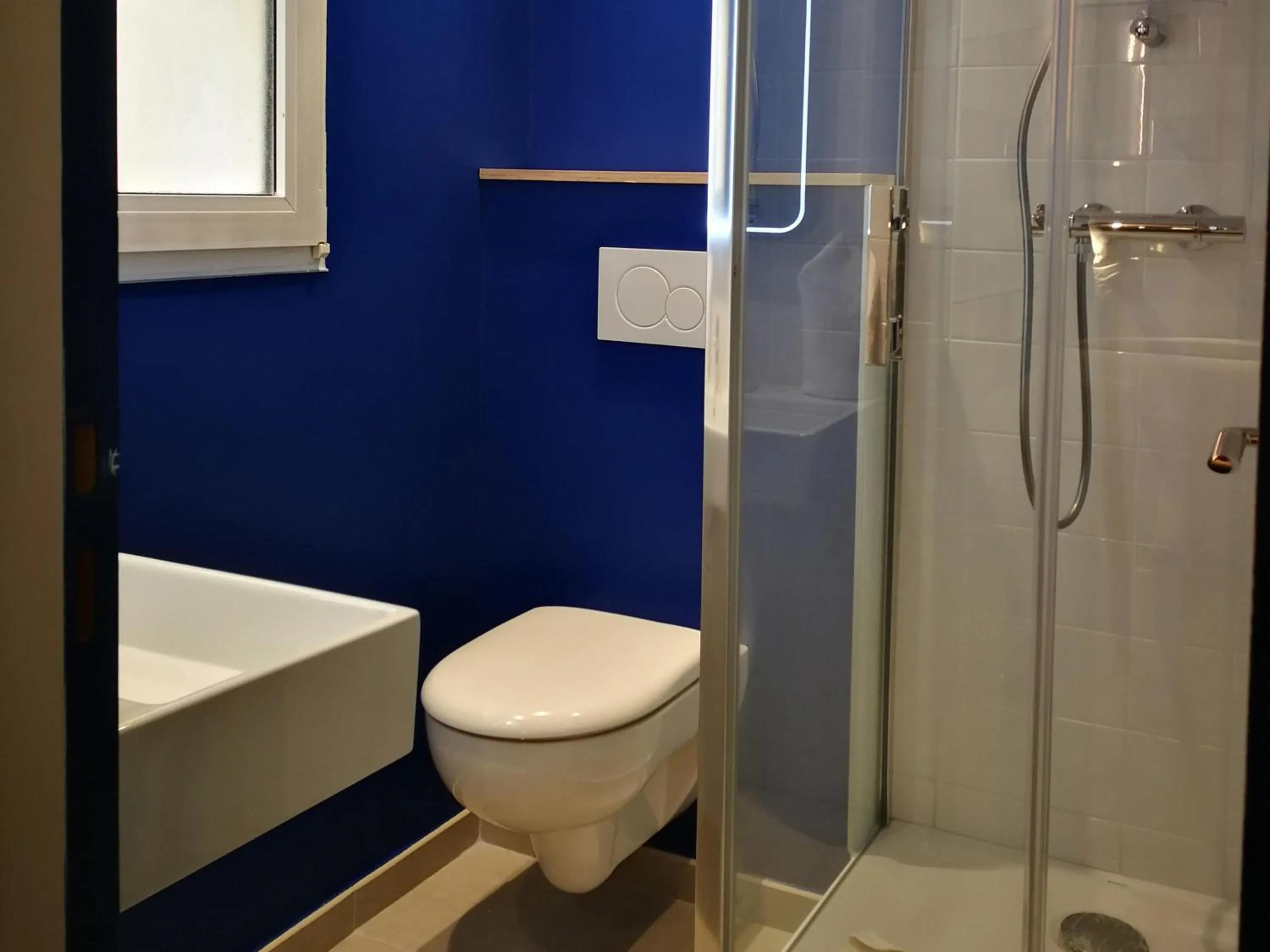 Bedroom in ibis Styles Paris Opera Lafayette