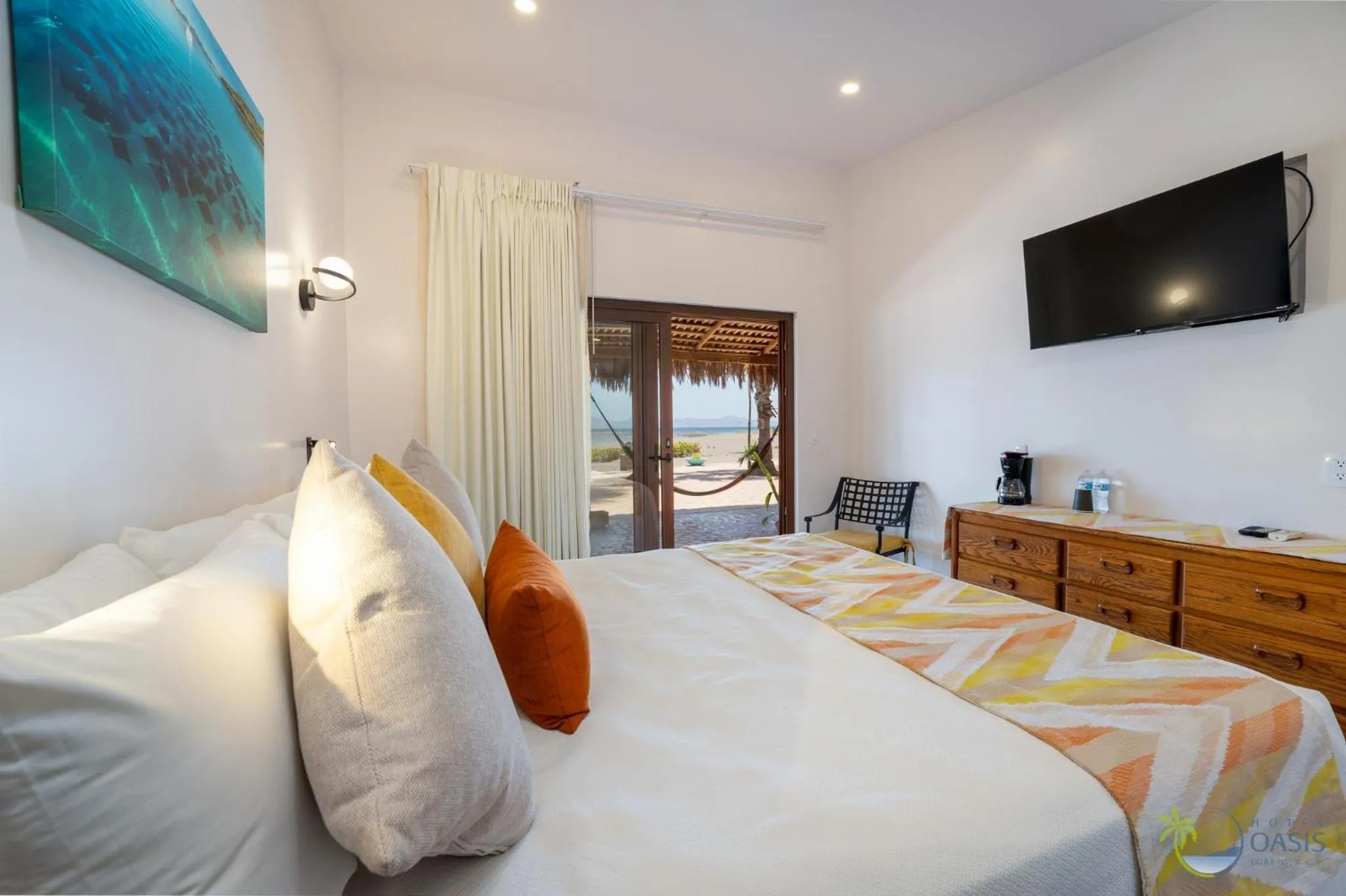 Bedroom, Bed in Hotel Oasis