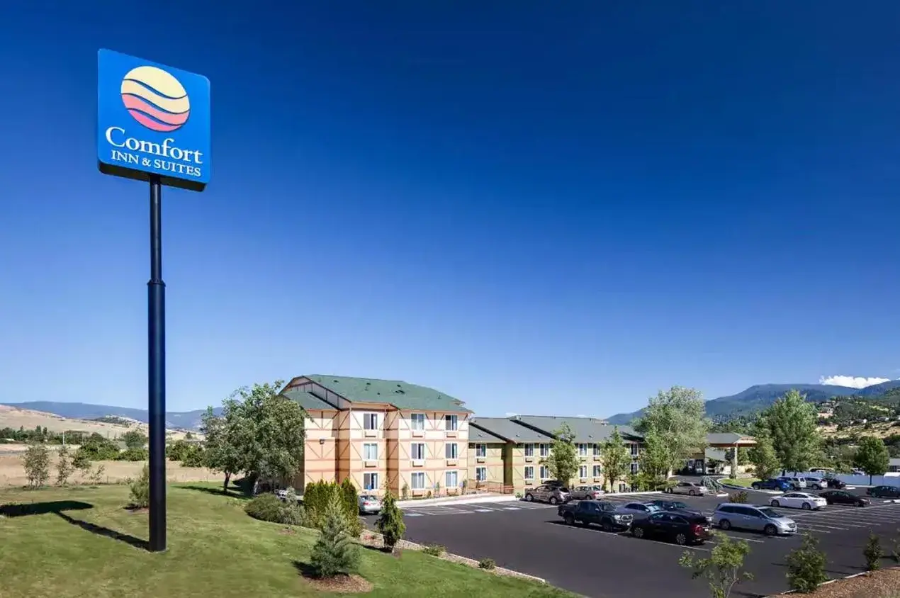 Property building in Comfort Inn & Suites Ashland Property building in Comfort Inn & Suites Ashland