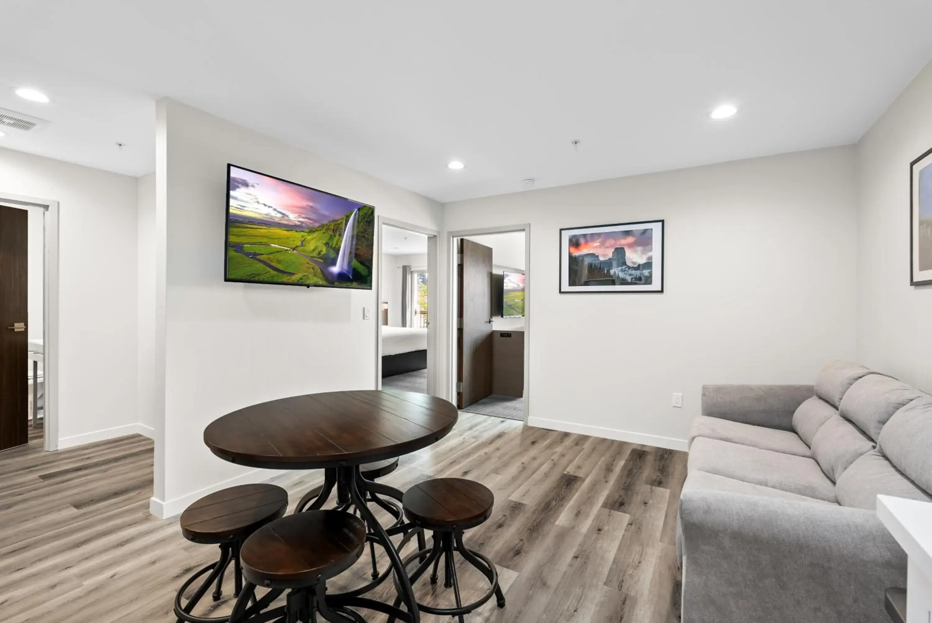 Cedar Street Hotel & Suites Cedar Street Hotel & Suites