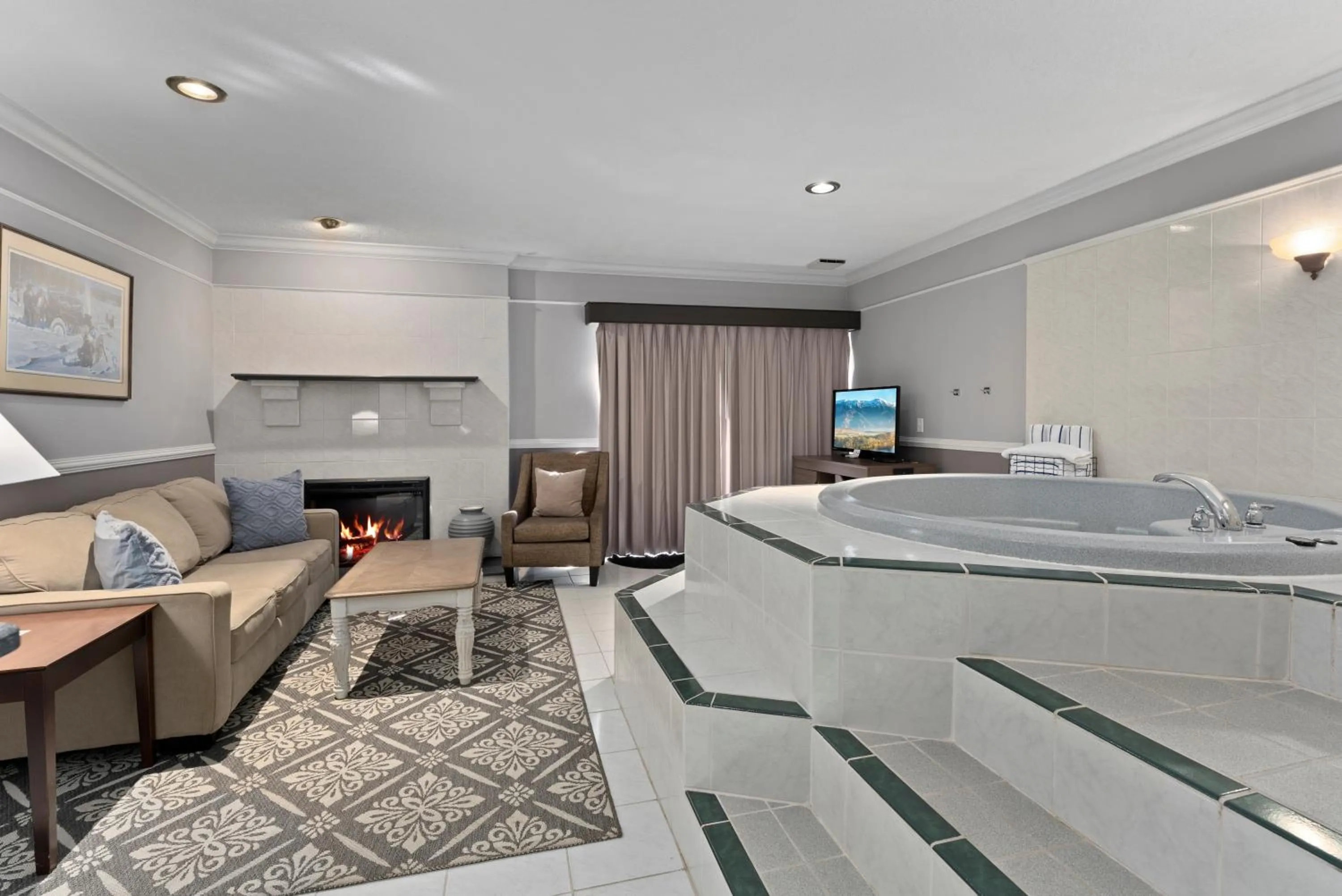 Cedar Street Hotel & Suites