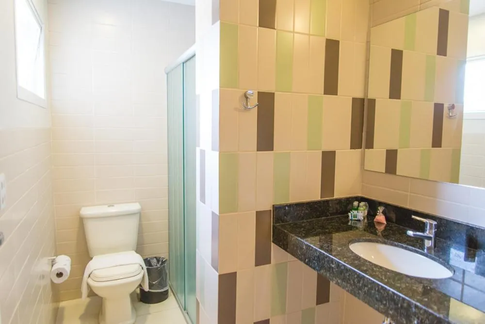 Bathroom in Lazuli Hotel