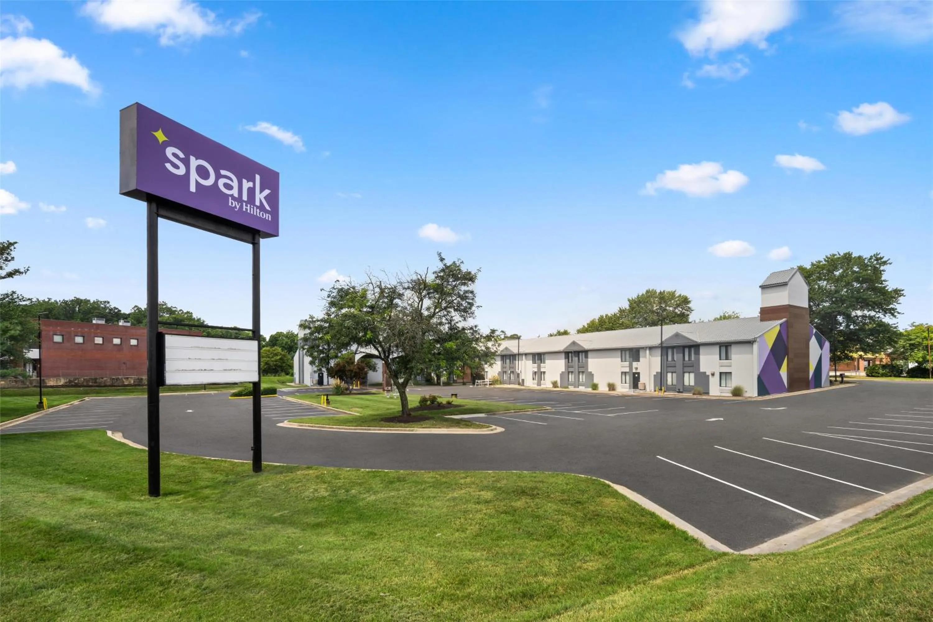 Property building in Spark by Hilton Waldorf