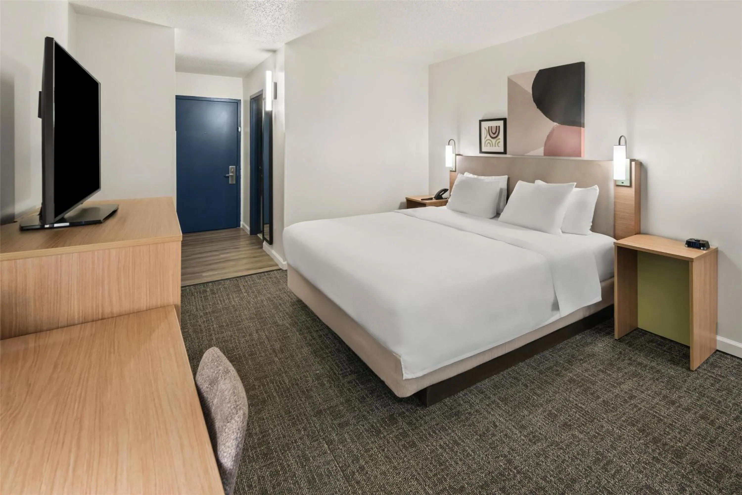 Bed in Spark by Hilton Waldorf