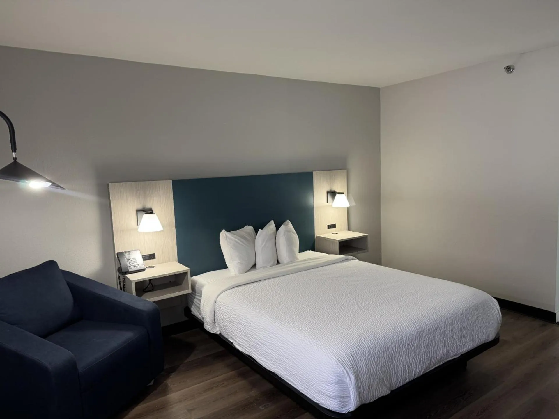 Bedroom, Bed in La Quinta Inn by Wyndham Auburn Worcester