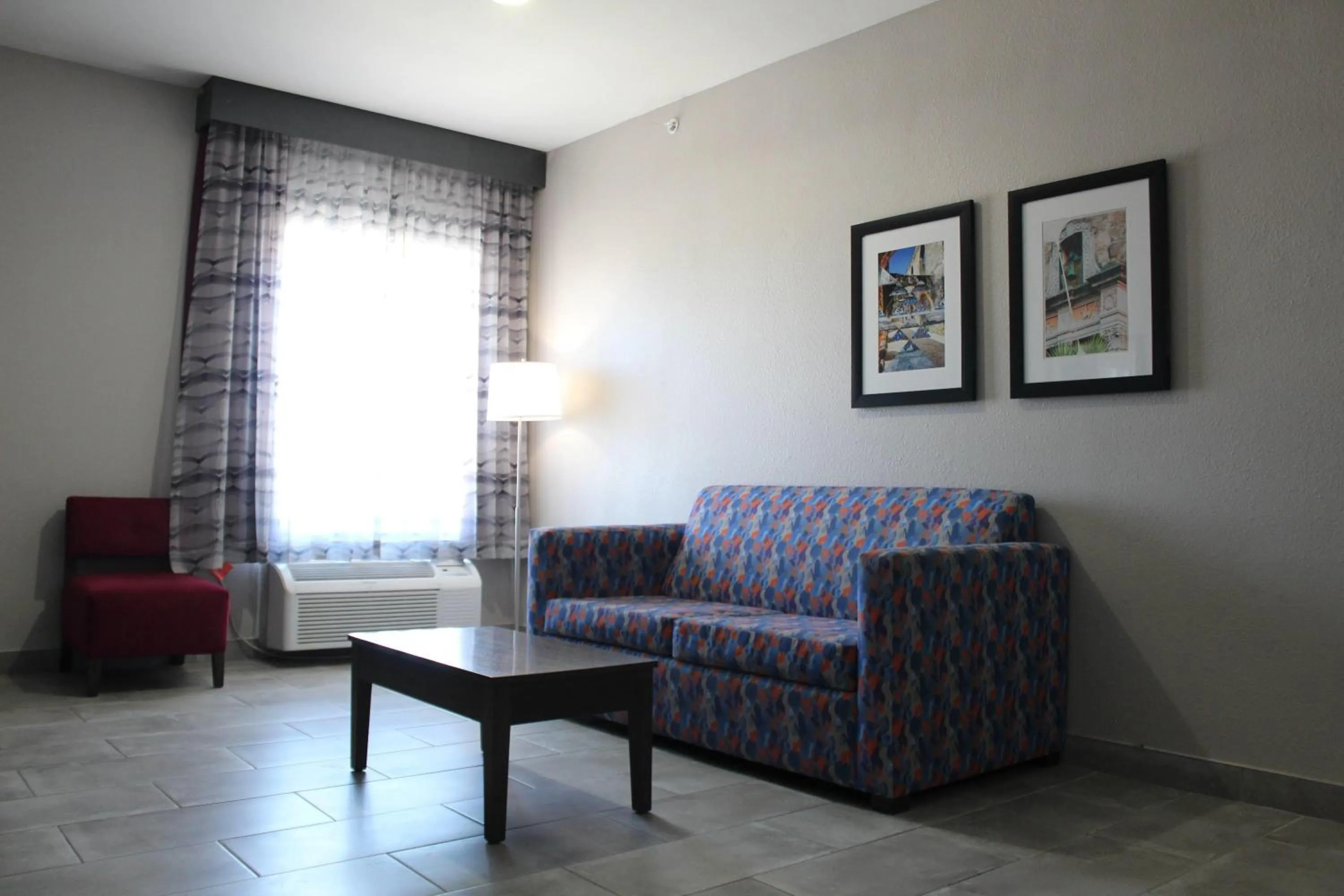 Photo of the whole room in La Quinta Inn and Suites by Wyndham - Schertz