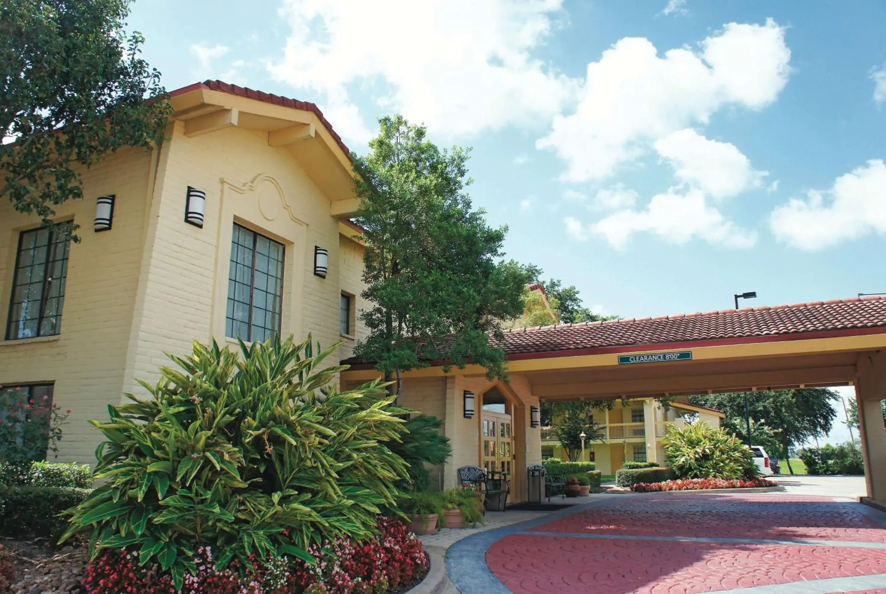 Property building in Baymont by Wyndham Houston La Porte Property building in Baymont by Wyndham Houston La Porte