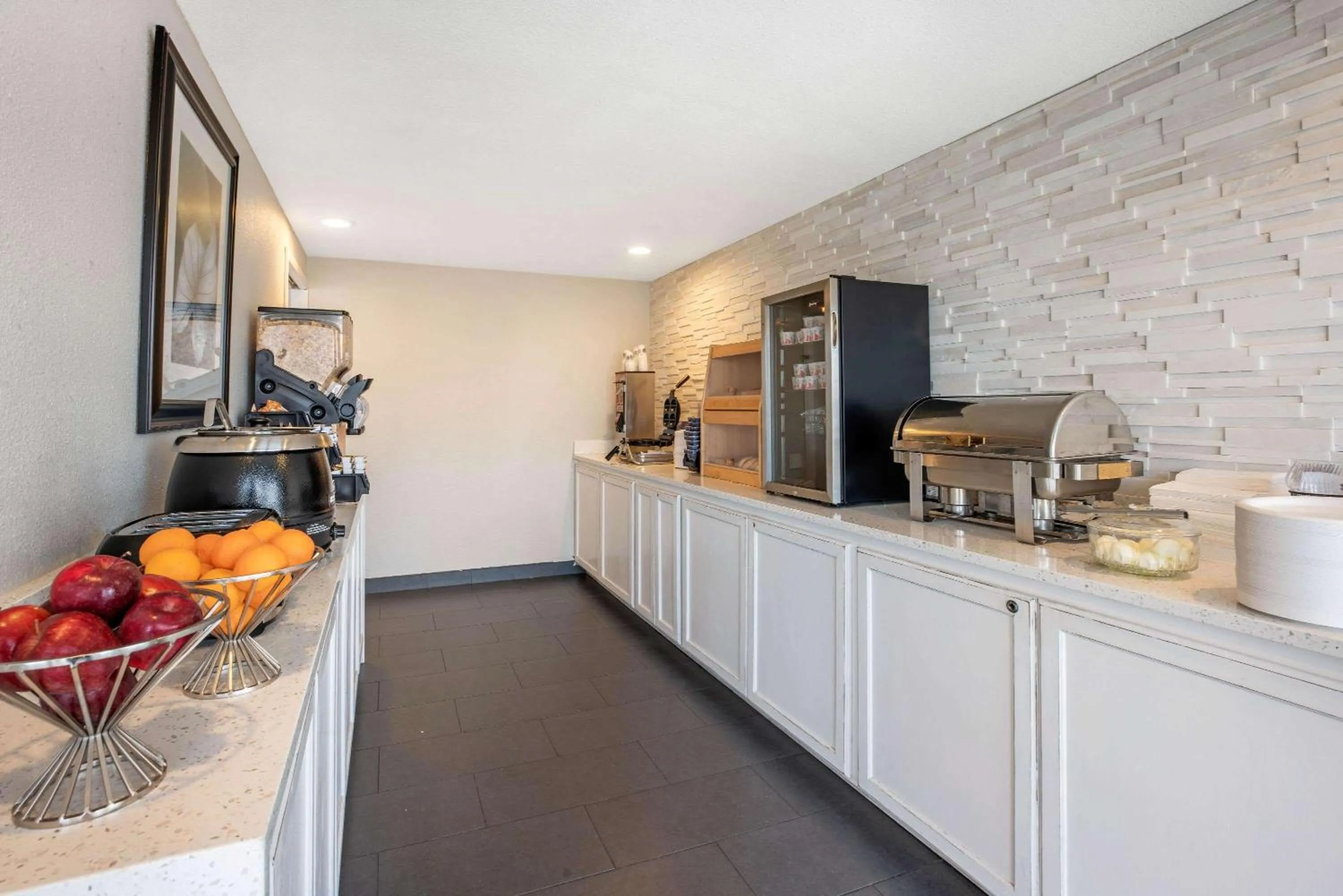 Restaurant/places to eat in La Quinta Inn by Wyndham Caldwell