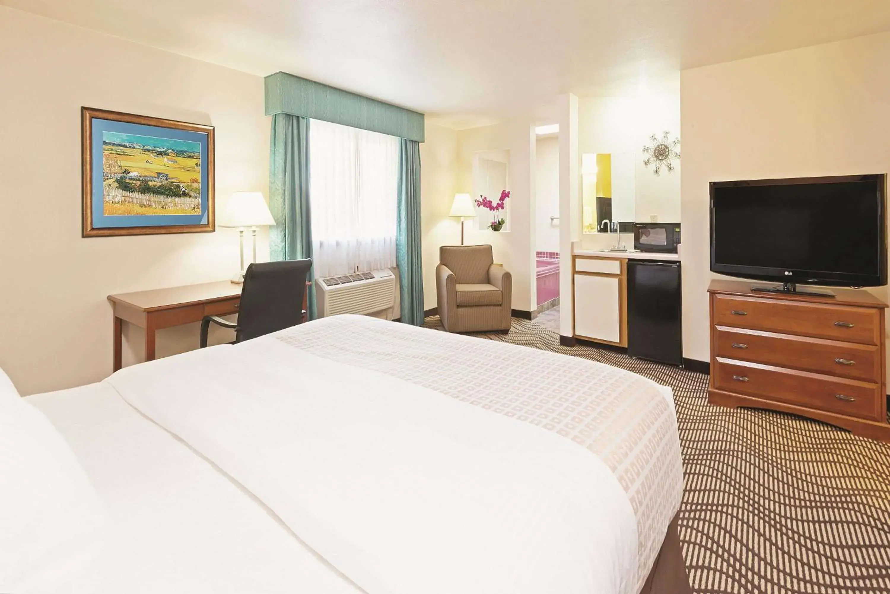 Photo of the whole room, Bed in La Quinta Inn by Wyndham Caldwell Photo of the whole room, Bed in La Quinta Inn by Wyndham Caldwell