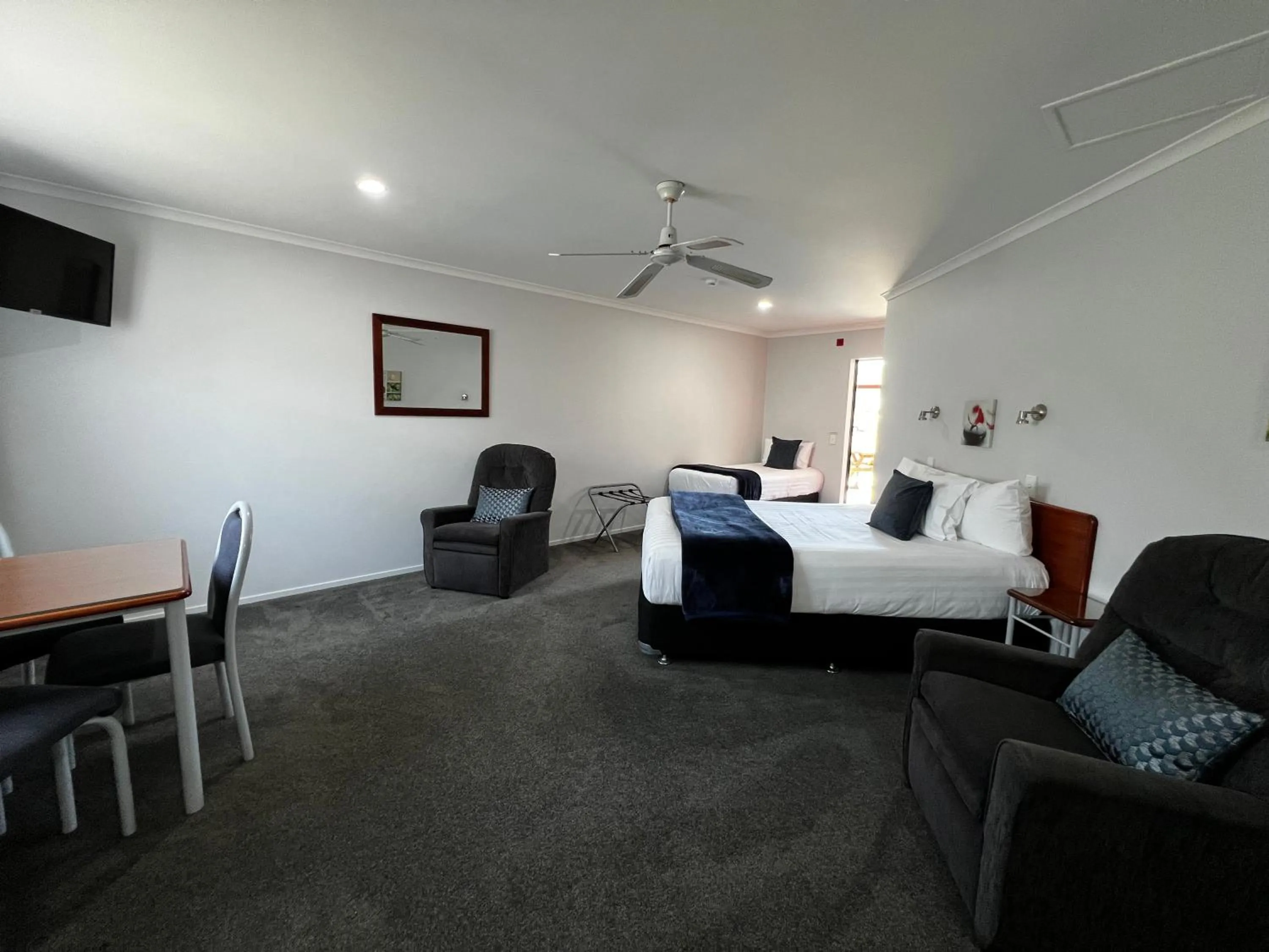 BK's Magnolia Motor Lodge