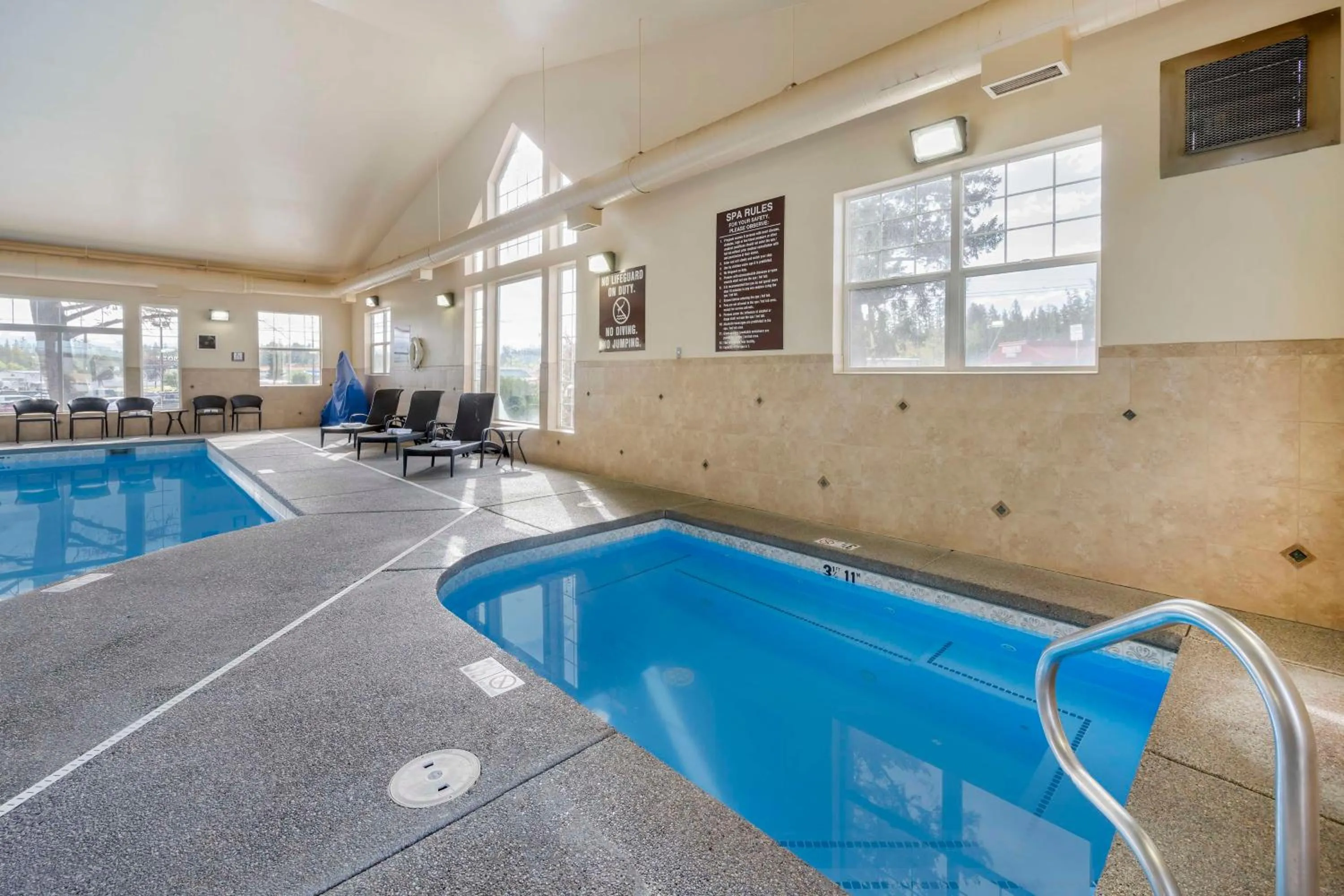 Pool view in Best Western Plus Kalispell/Glacier Park West Hotel & Suites