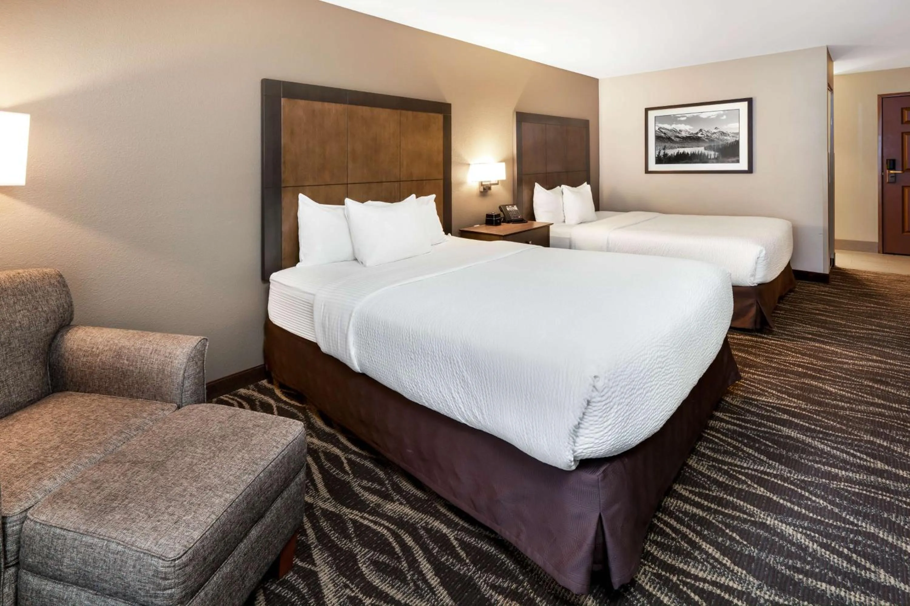 Bedroom, Bed in Best Western Plus Kalispell/Glacier Park West Hotel & Suites