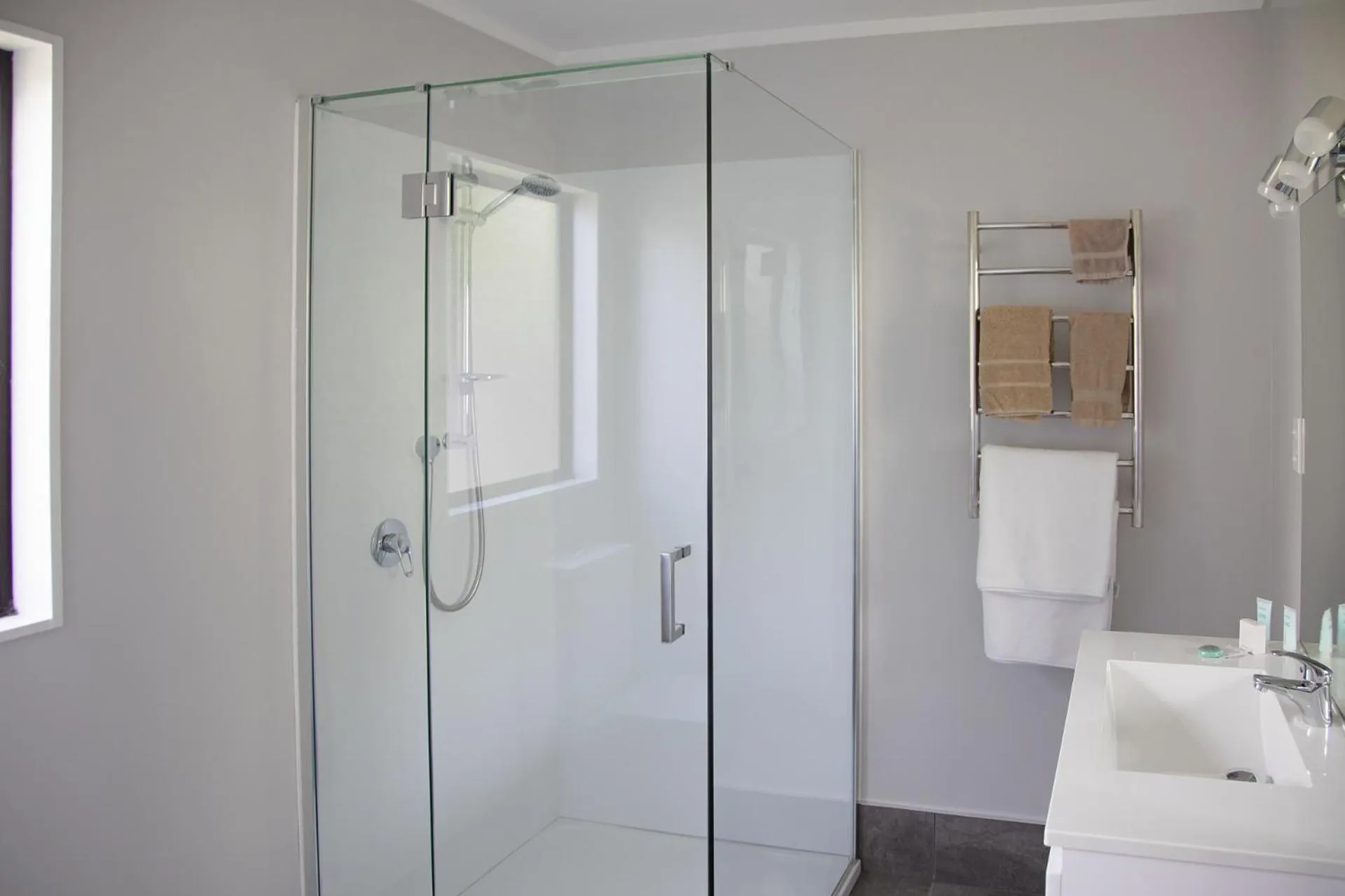 BKs Palm Court Motor Lodge