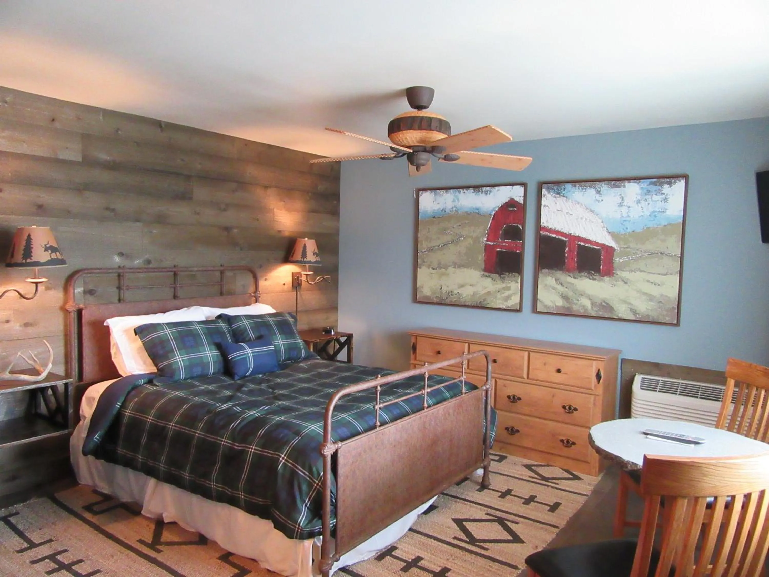 Bed in Big Bear Motel